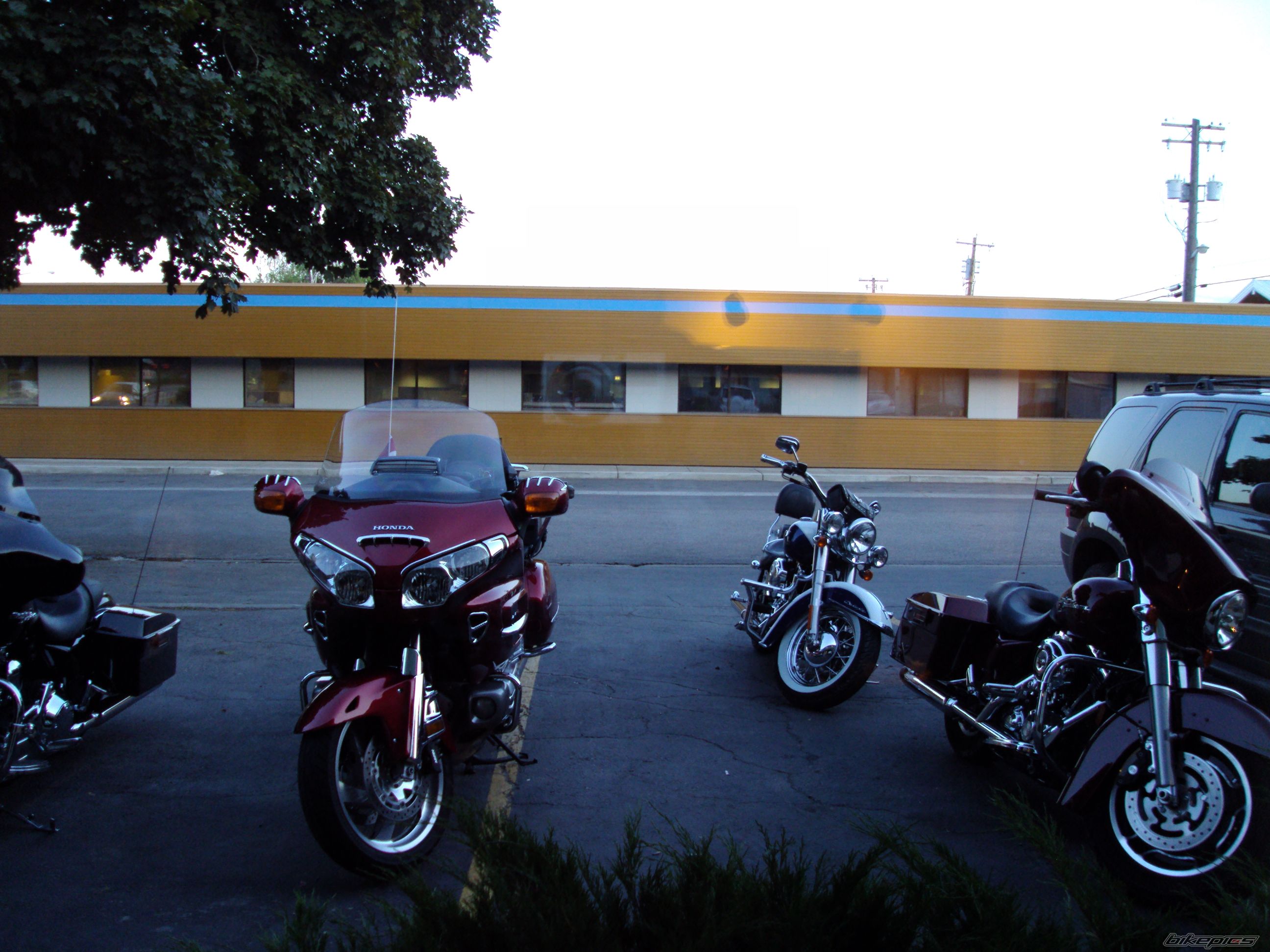 2008 HONDA GOLDWING | Picture 1929308 motorcycle photo