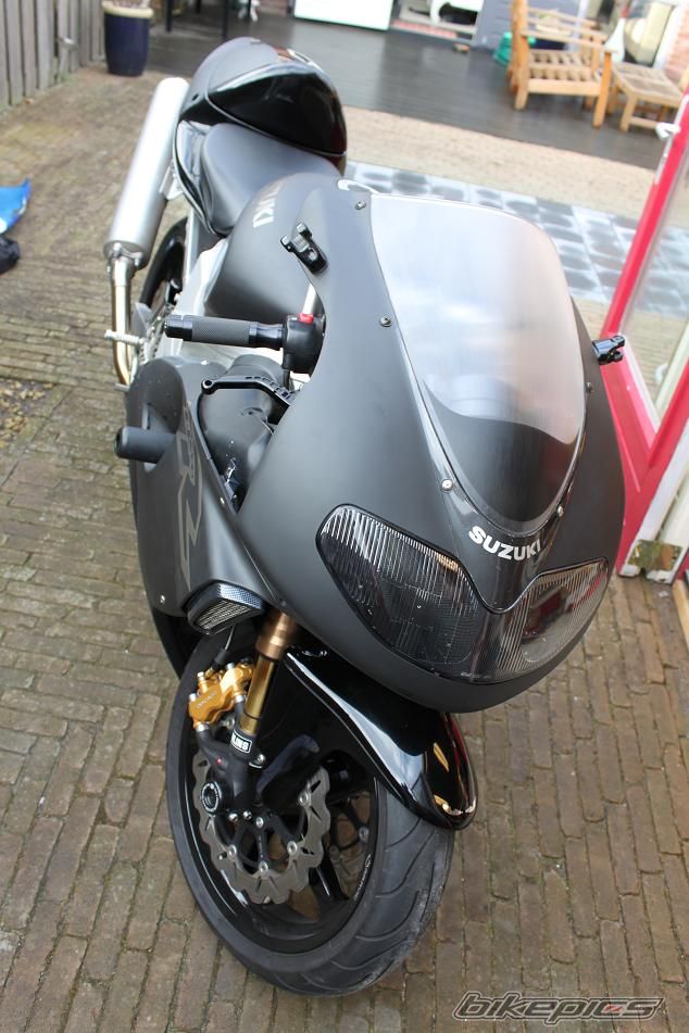 2010 SUZUKI TL1000R | Picture 1930993 motorcycle photo