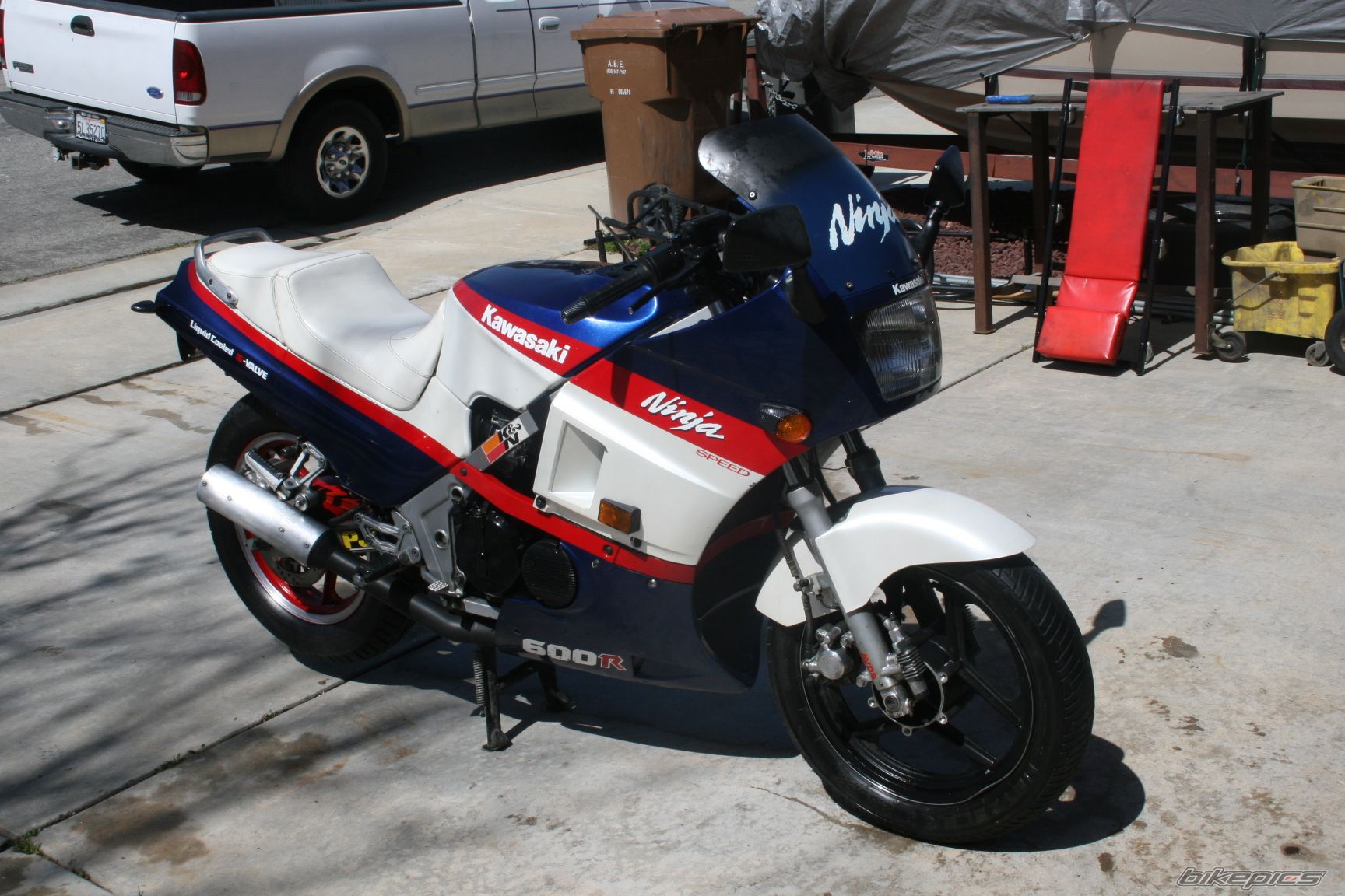 1986 KAWASAKI GPZ 600 | Picture 1932077 motorcycle photo