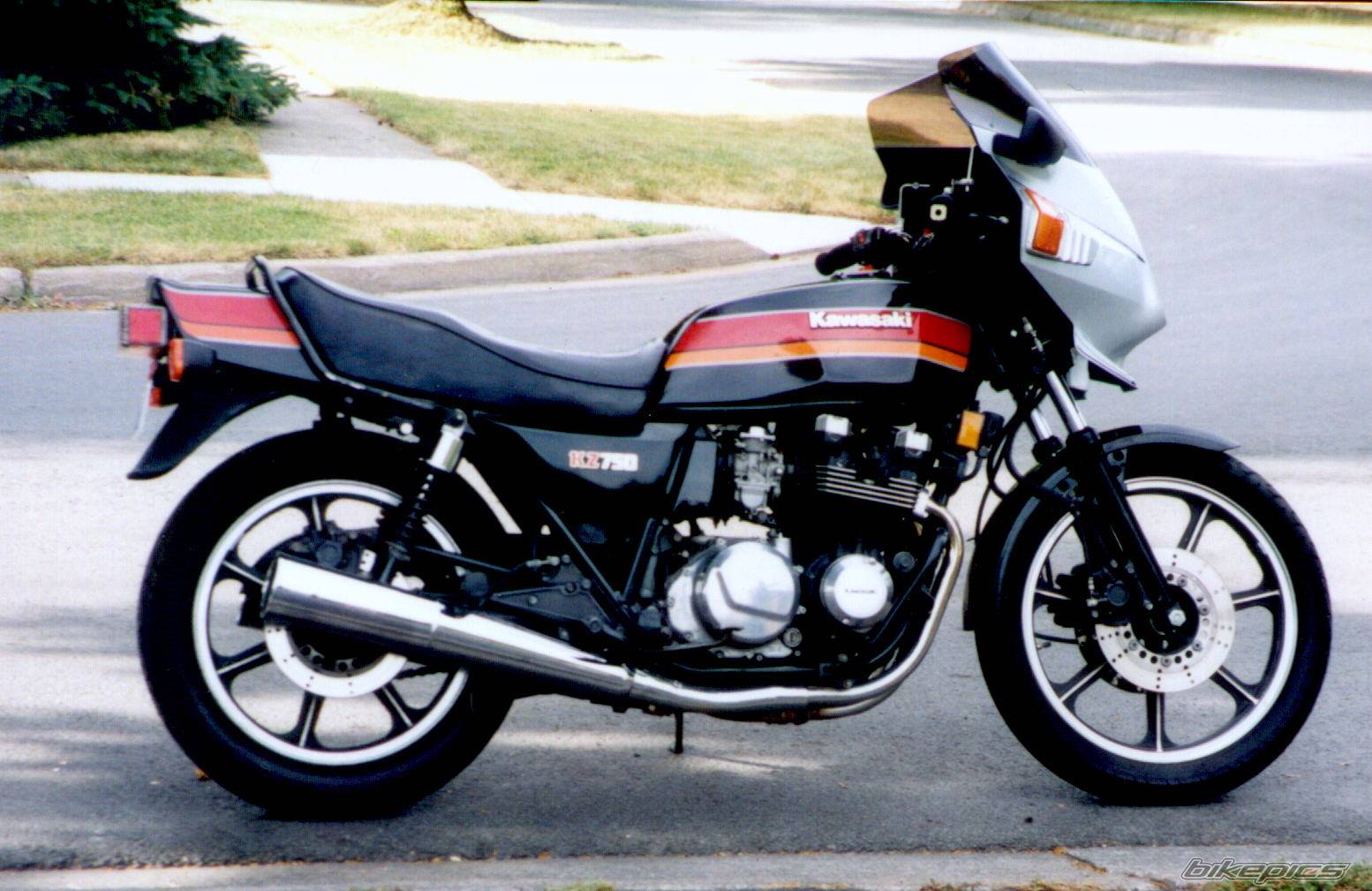 1984 KAWASAKI KZ 750 | Picture 19325 motorcycle photo