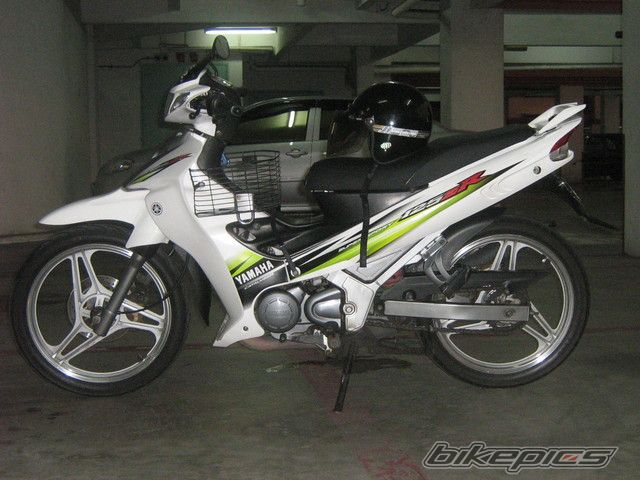 2010 YAMAHA 125 ZR | Picture 1934801 motorcycle photo