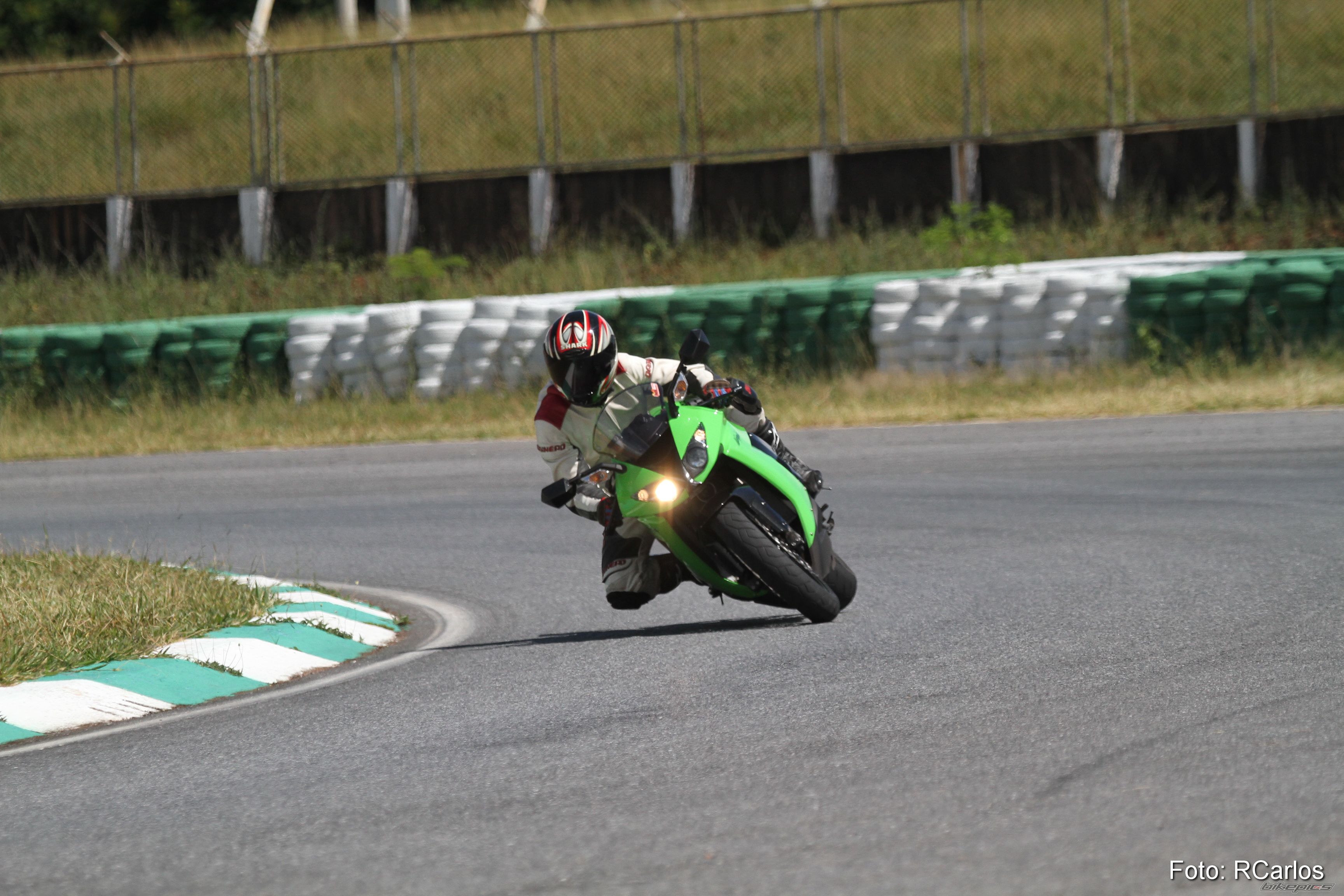 2009 KAWASAKI ZX 10R | Picture 1935133 motorcycle photo