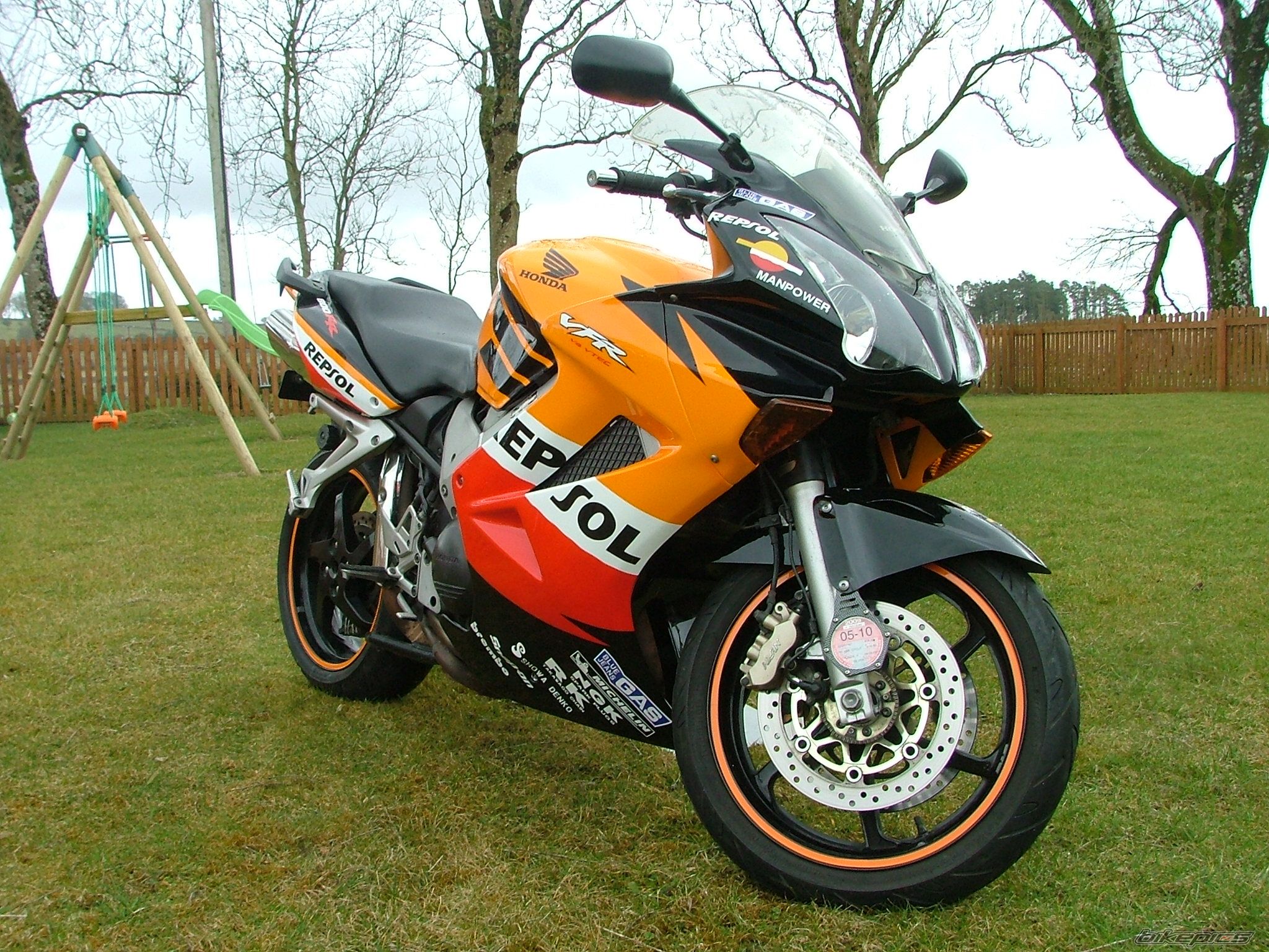 2002 HONDA VFR 800 | Picture 1935453 motorcycle photo