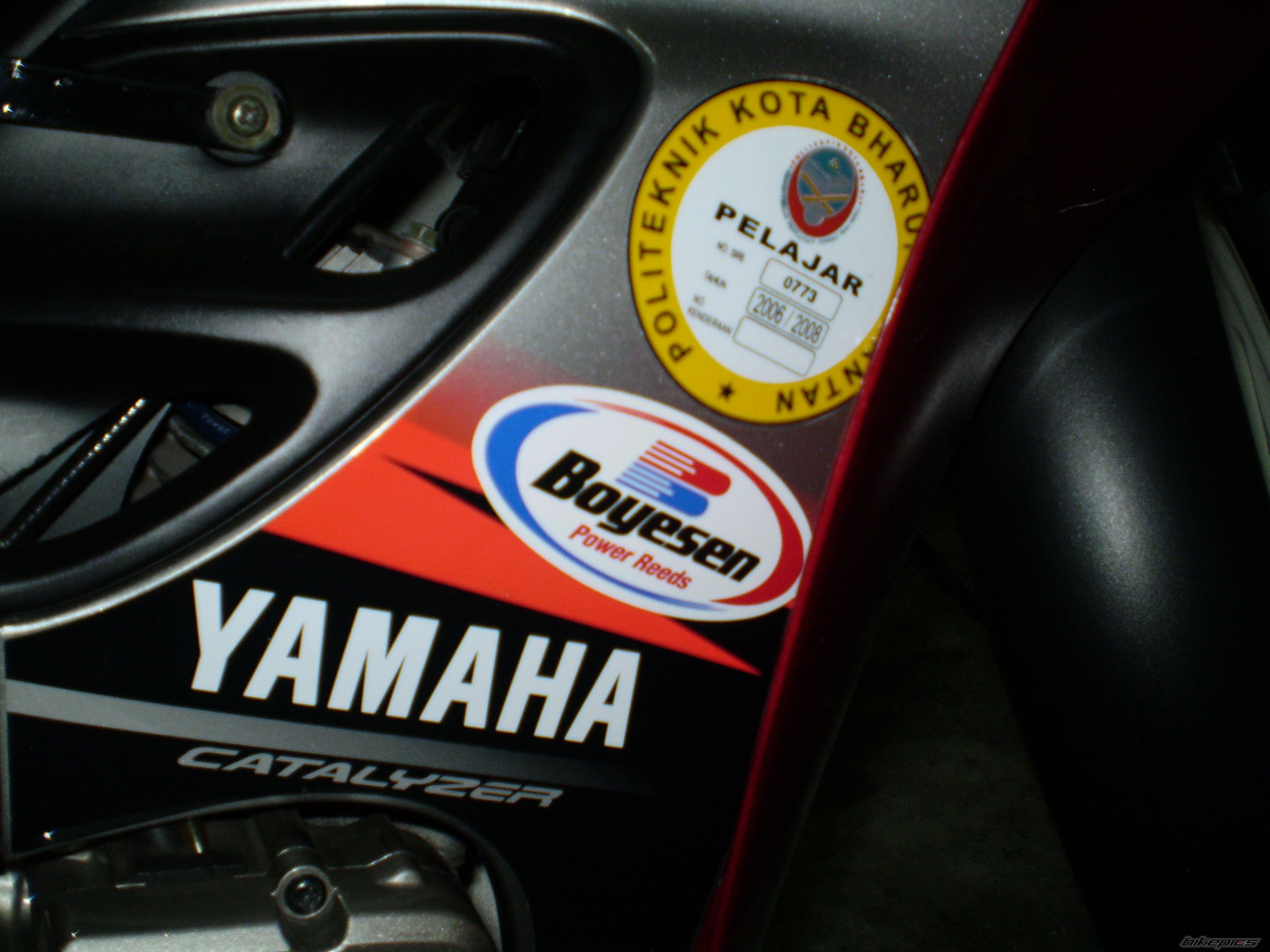 2010 YAMAHA 125 ZR | Picture 1938836 motorcycle photo
