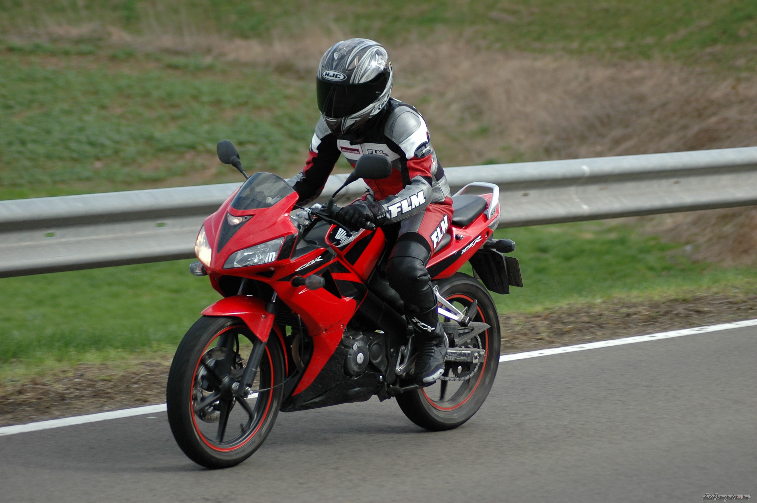2007 HONDA CBR 125 | Picture 1941582 motorcycle photo