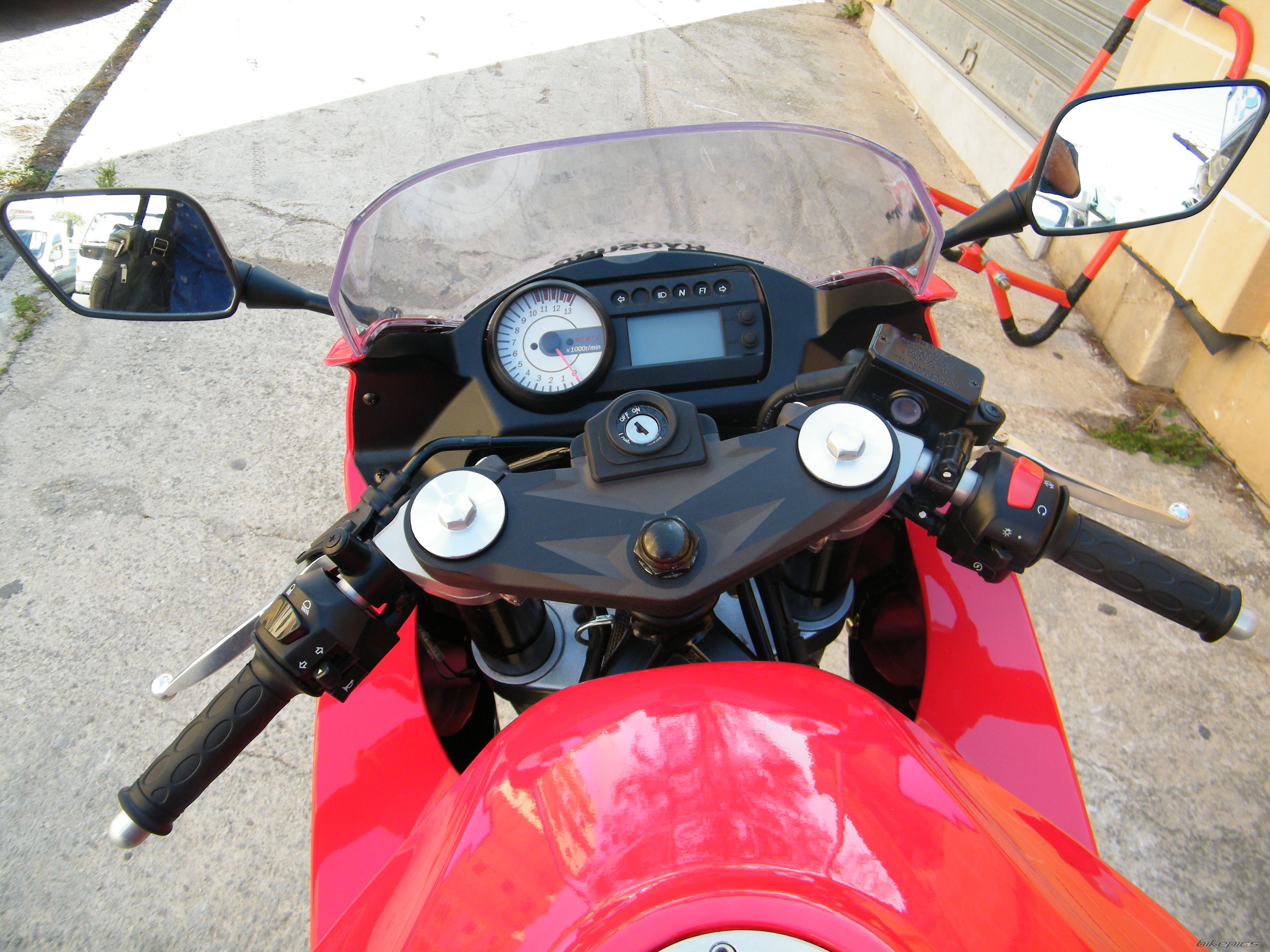 2010 HYOSUNG GT 250 R COMET | Picture 1942291 motorcycle photo