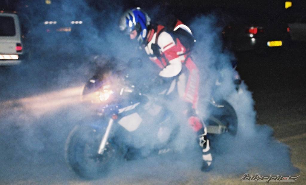 2001 YAMAHA YZF R6 | Picture 19431 motorcycle photo
