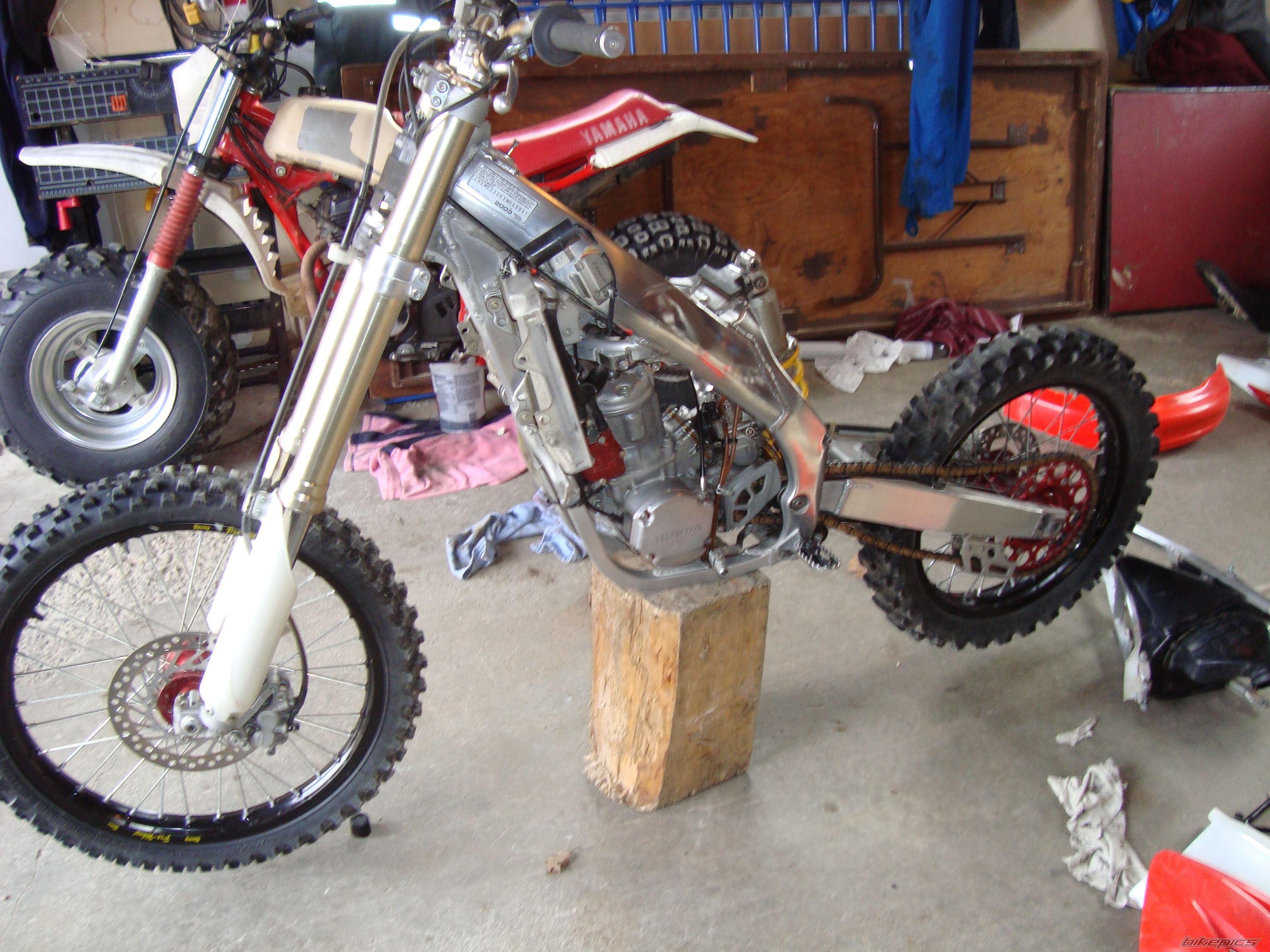 2003 HONDA CR 250 | Picture 1946271 motorcycle photo