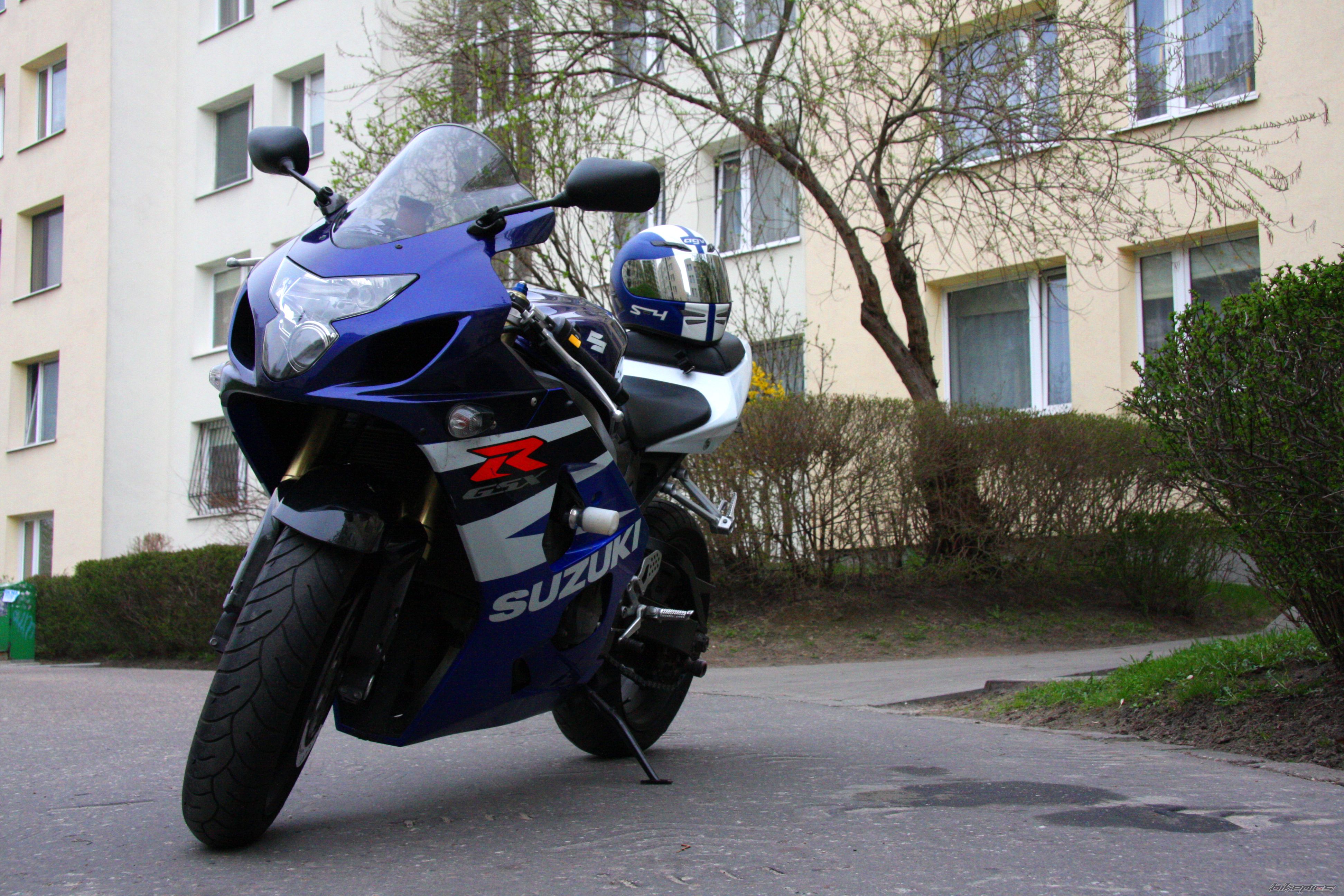 2004 SUZUKI GSX R 600 | Picture 1947506 motorcycle photo
