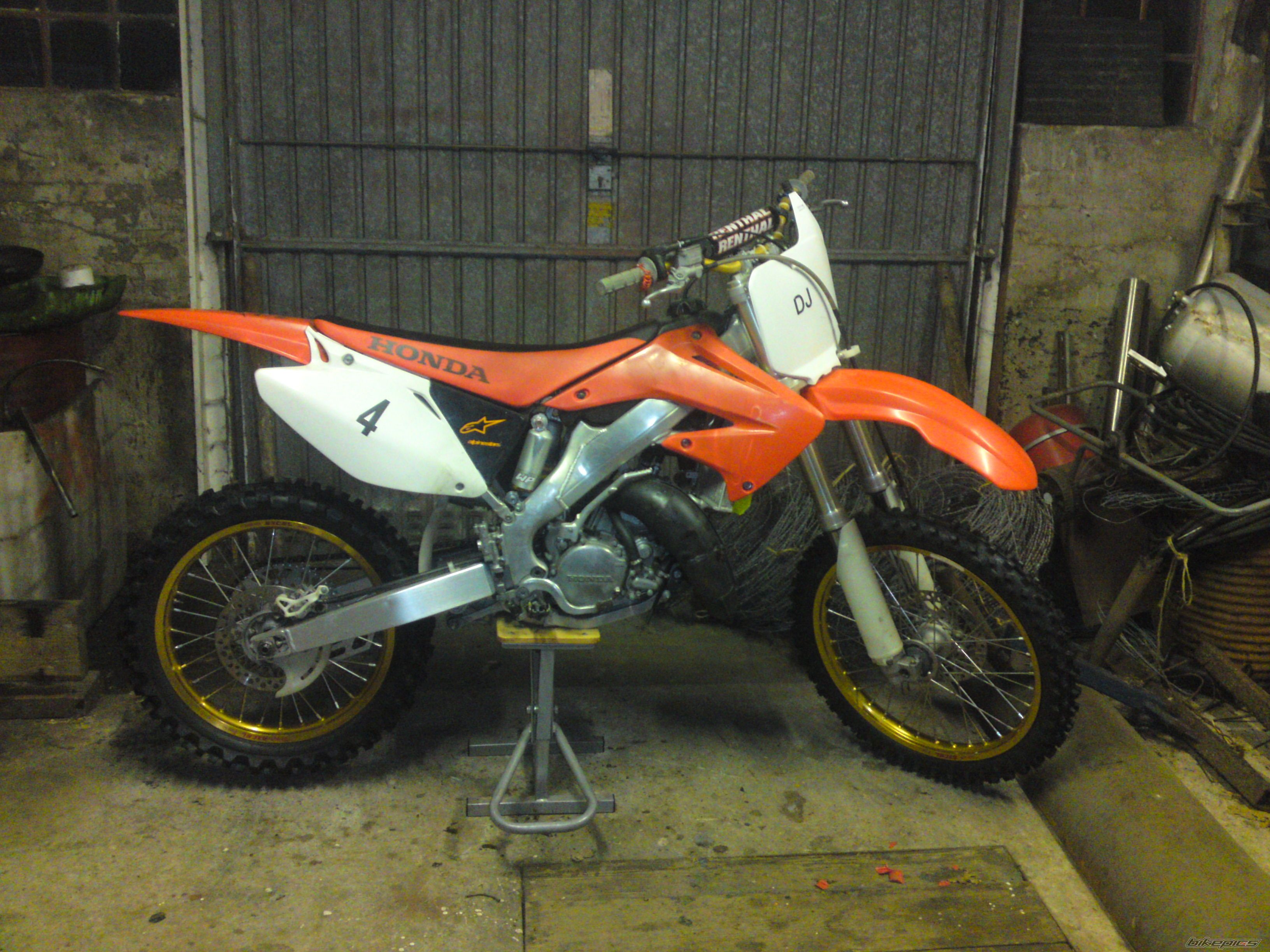 2004 HONDA CR 125 | Picture 1948119 motorcycle photo