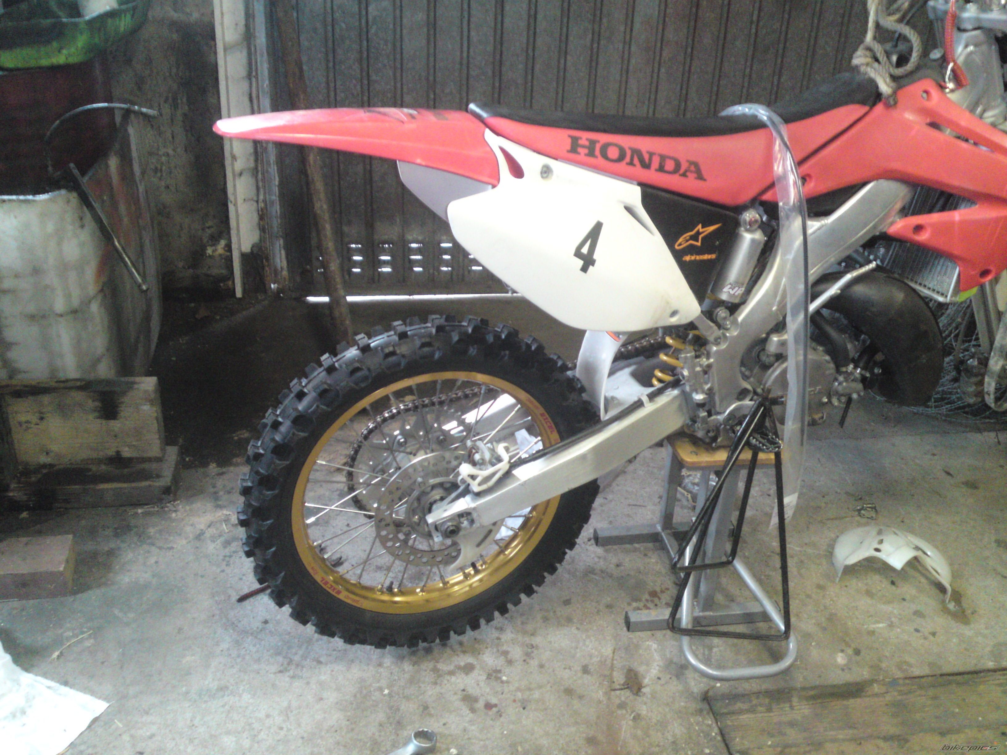 2004 HONDA CR 125 | Picture 1948122 motorcycle photo
