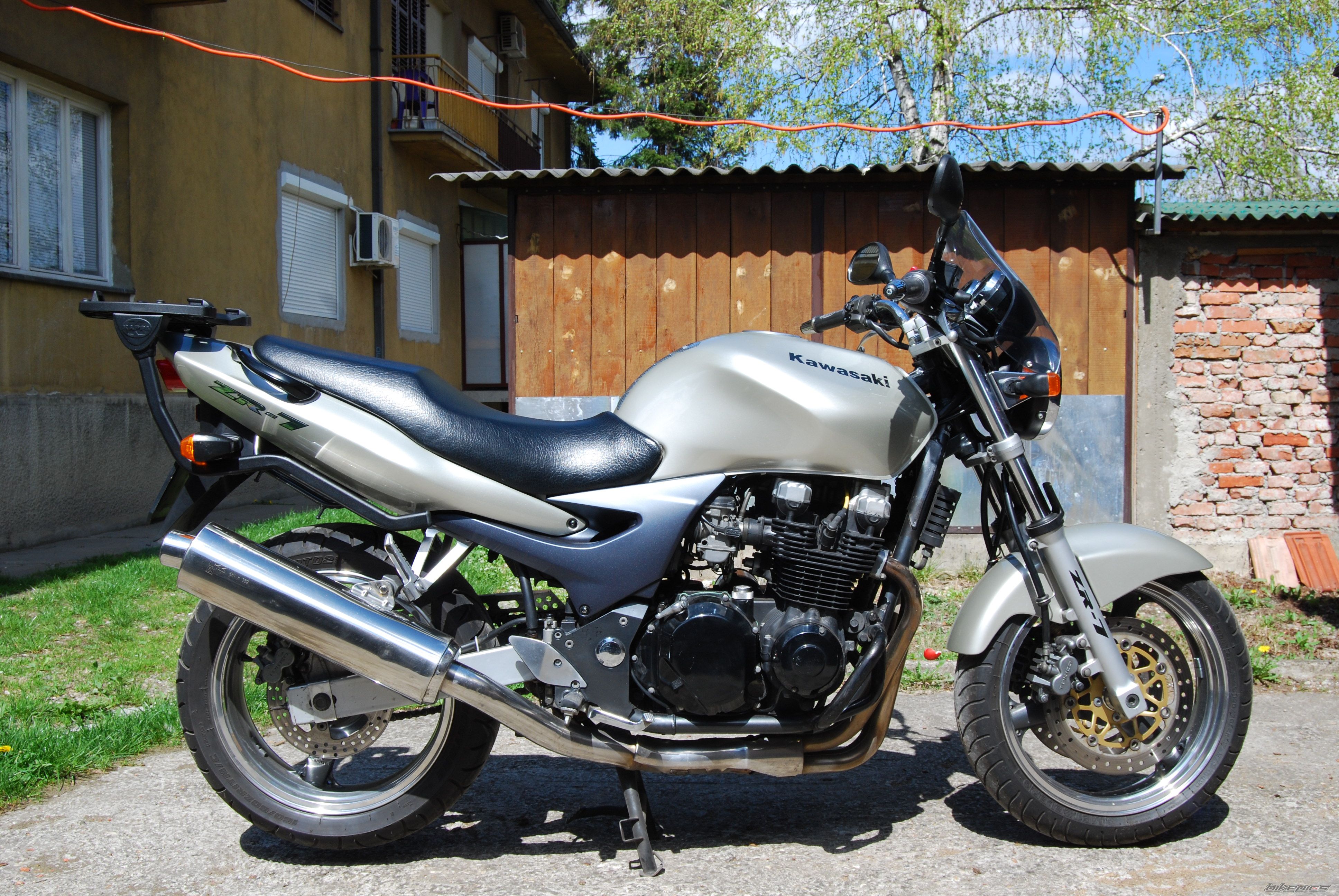 2001 KAWASAKI ZR 7 | Picture 1949005 motorcycle photo