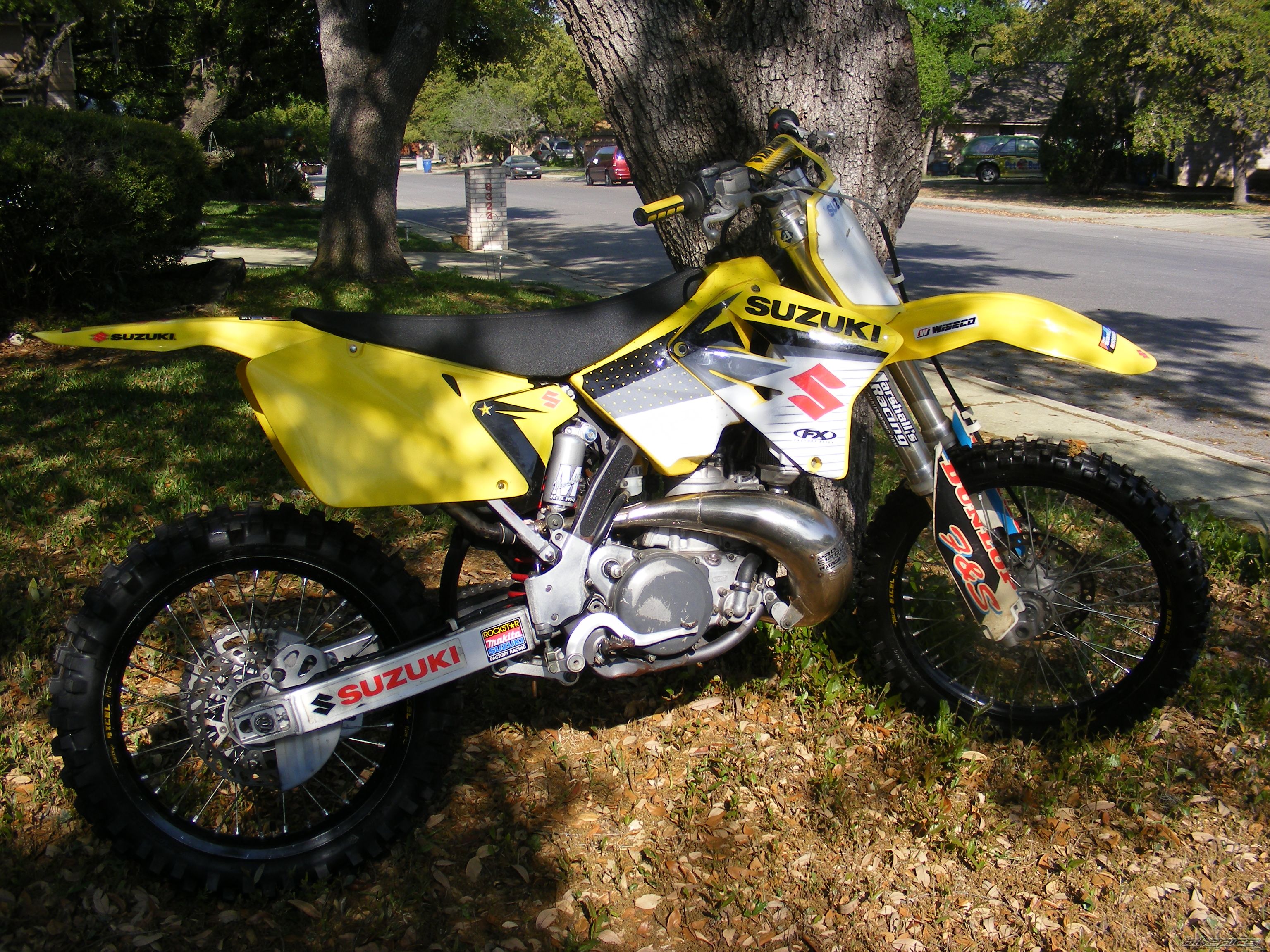2001 SUZUKI RM 250 | Picture 1949025 motorcycle photo