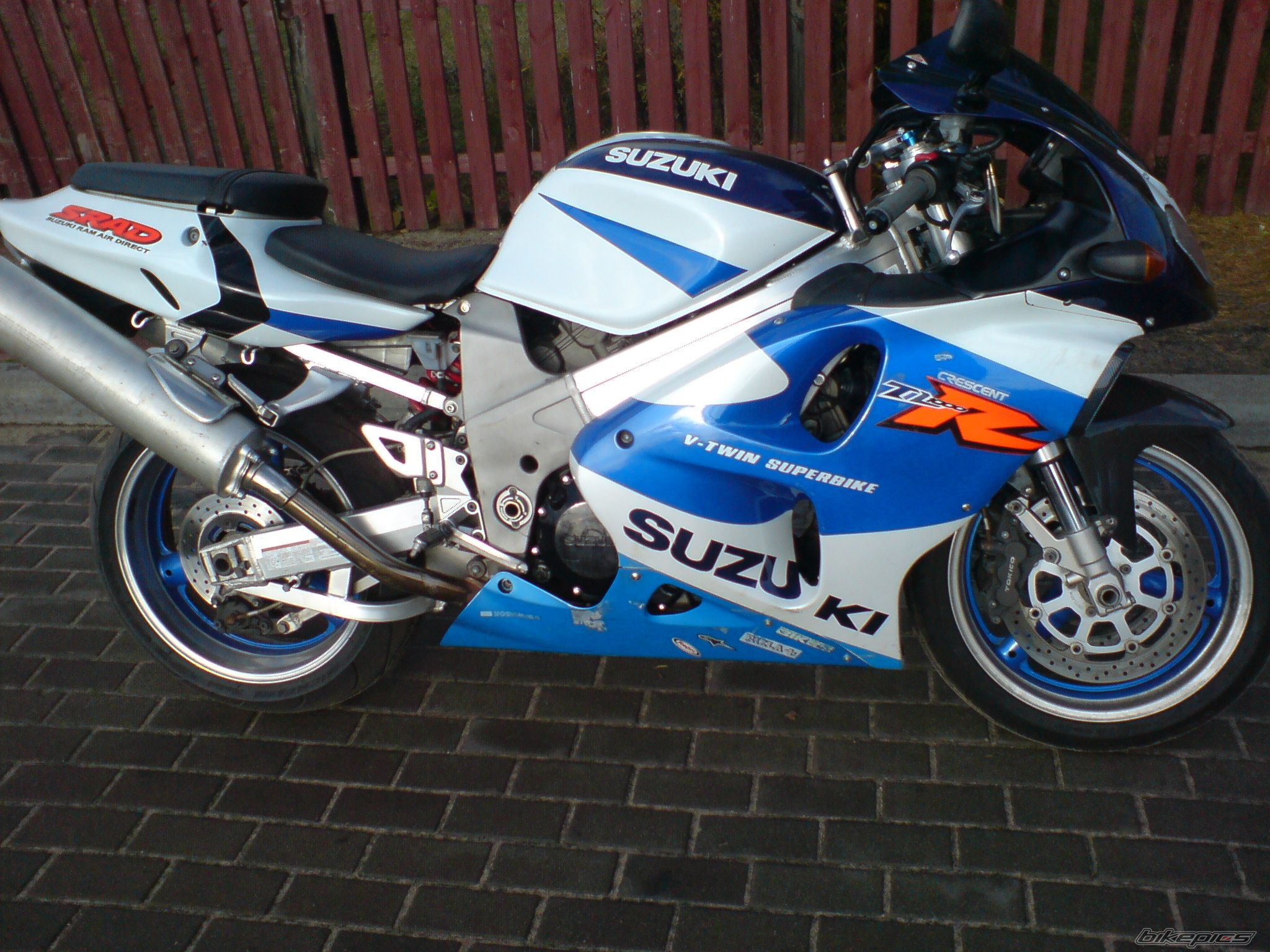 2001 SUZUKI TL1000R | Picture 1949131 motorcycle photo