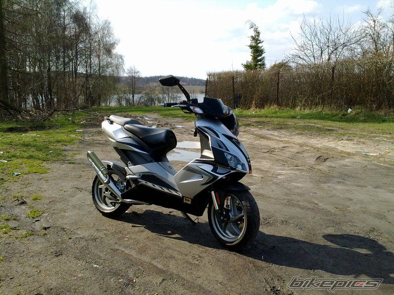 2008 APRILIA SR 50 | Picture 1949580 motorcycle photo