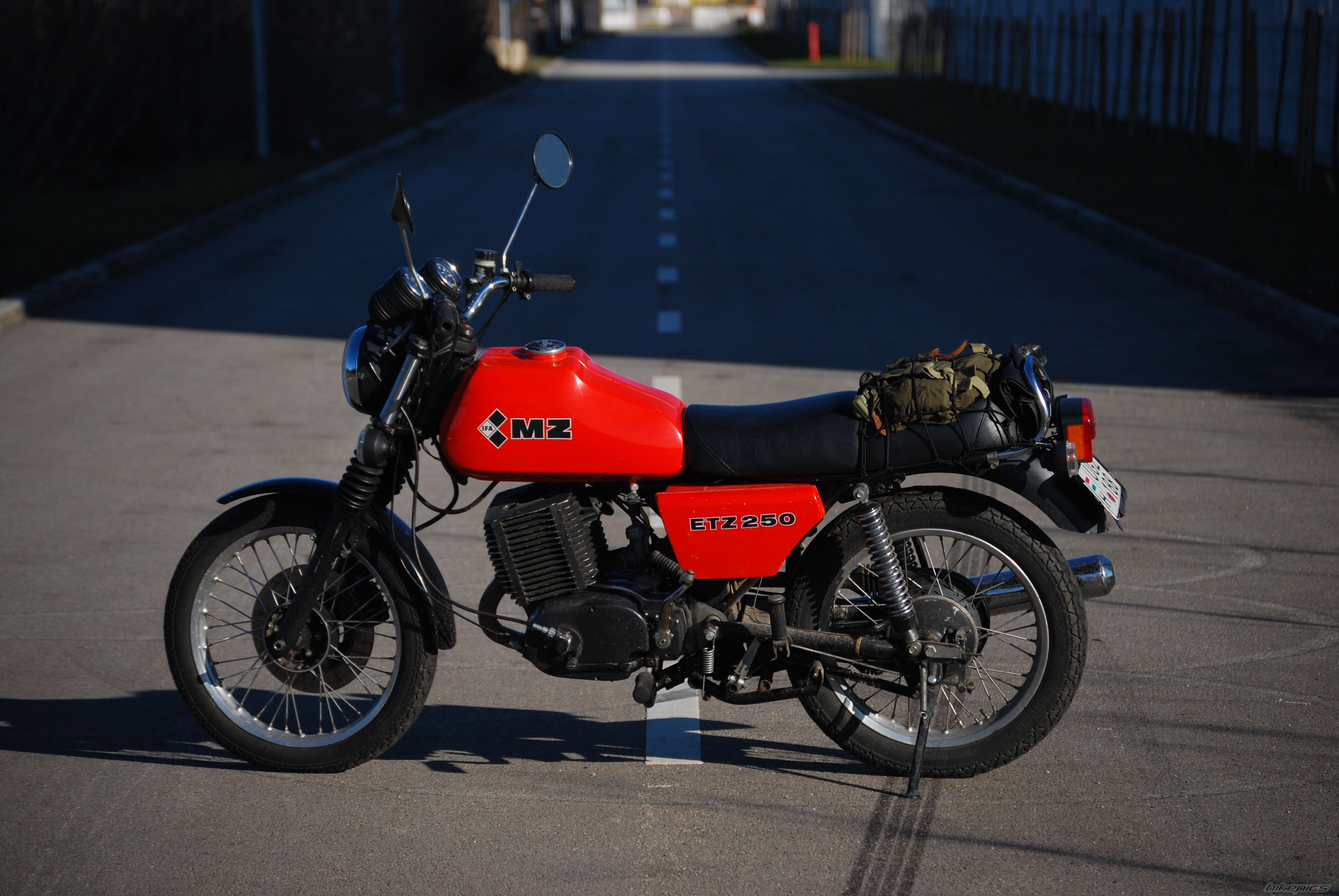 1986 MZ ETZ 250 | Picture 1950418 motorcycle photo