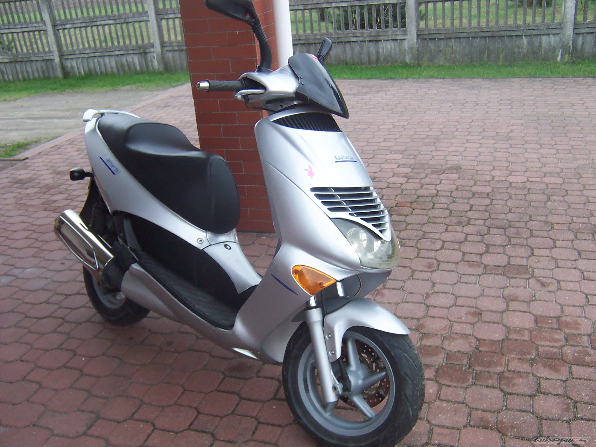2000 APRILIA LEONARDO 150 | Picture 1951311 motorcycle photo