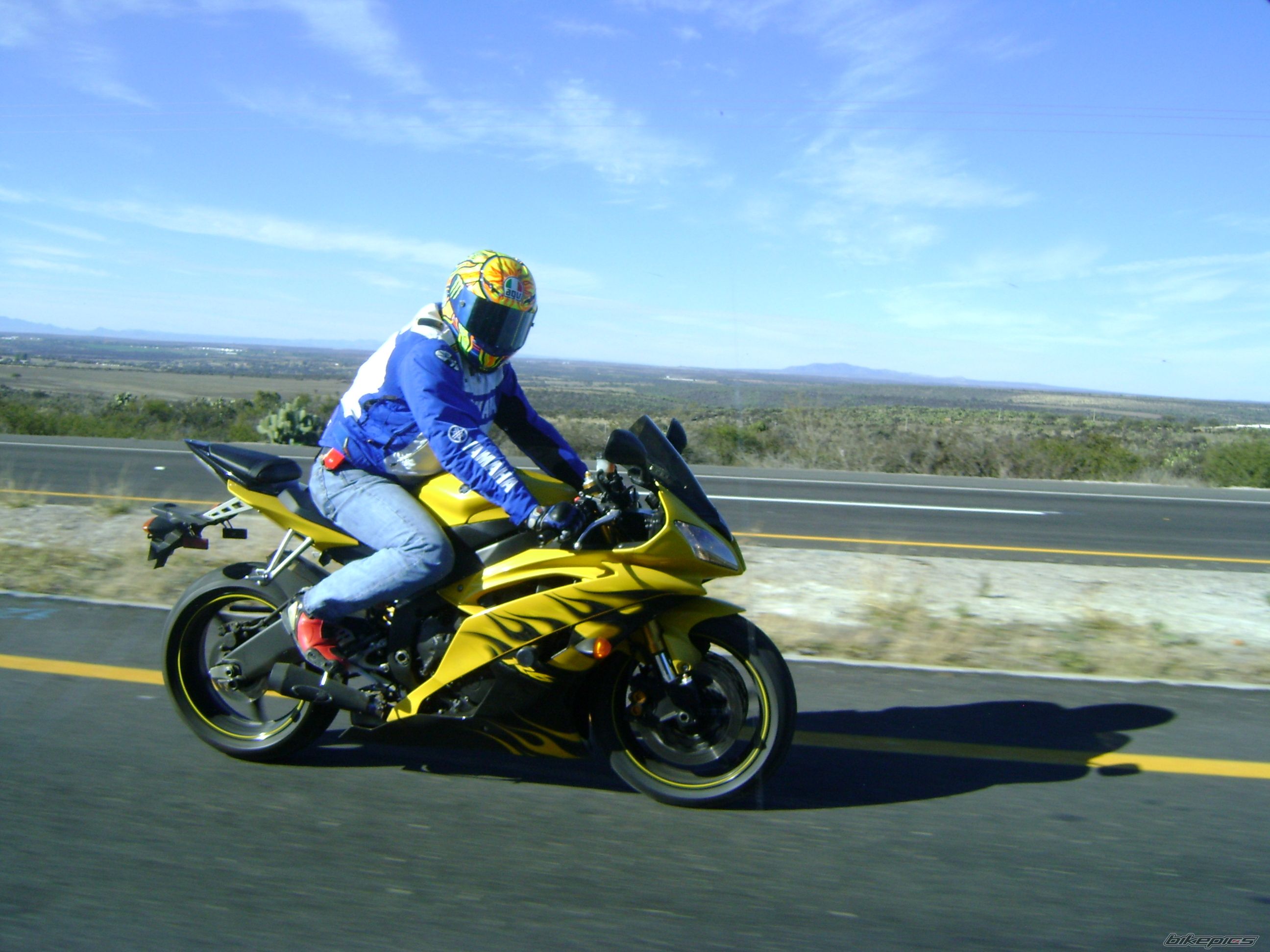 2008 YAMAHA YZF R6 | Picture 1952390 motorcycle photo