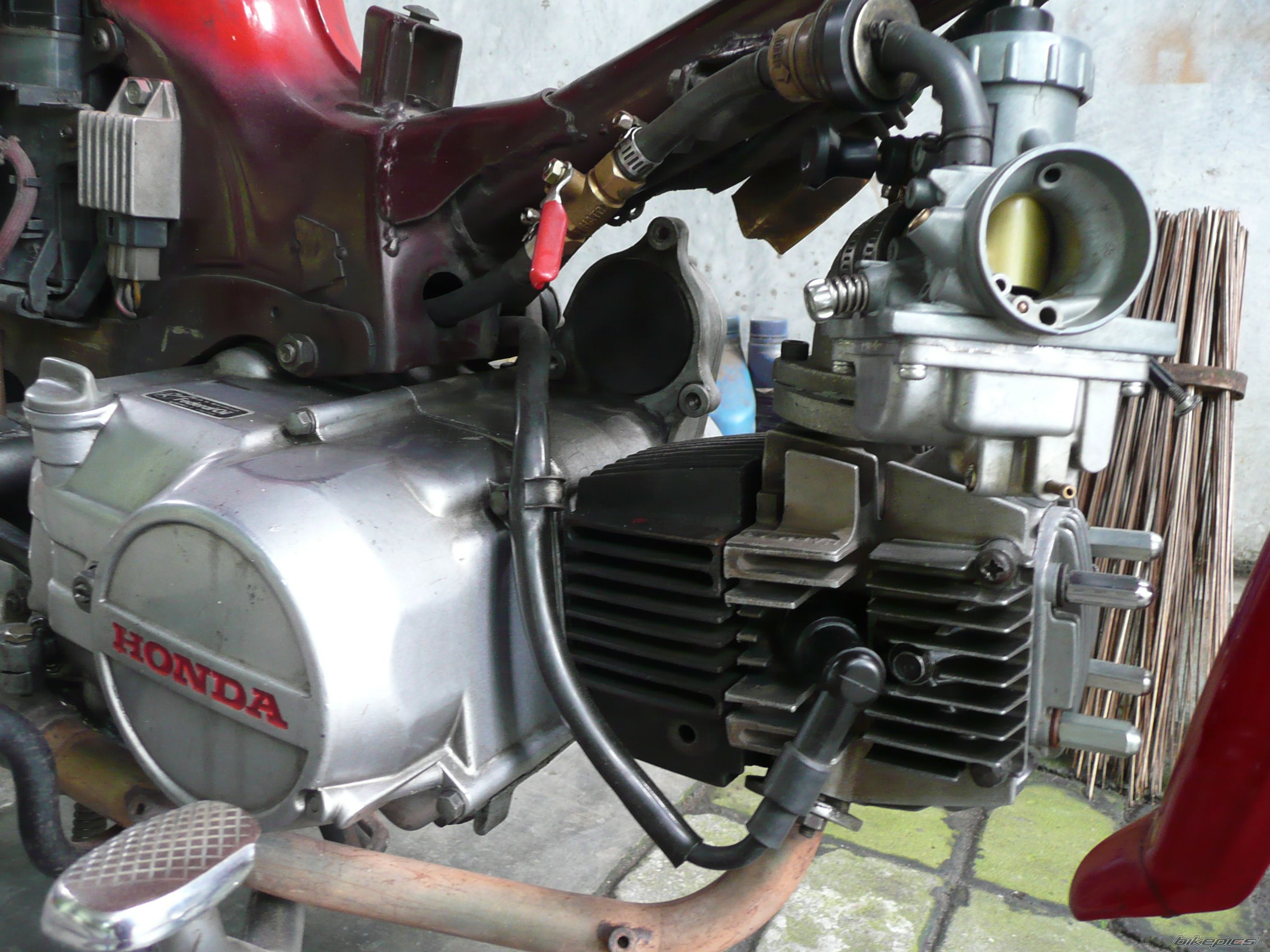 1992 HONDA ASTREA GRAND | Picture 1952686 motorcycle photo