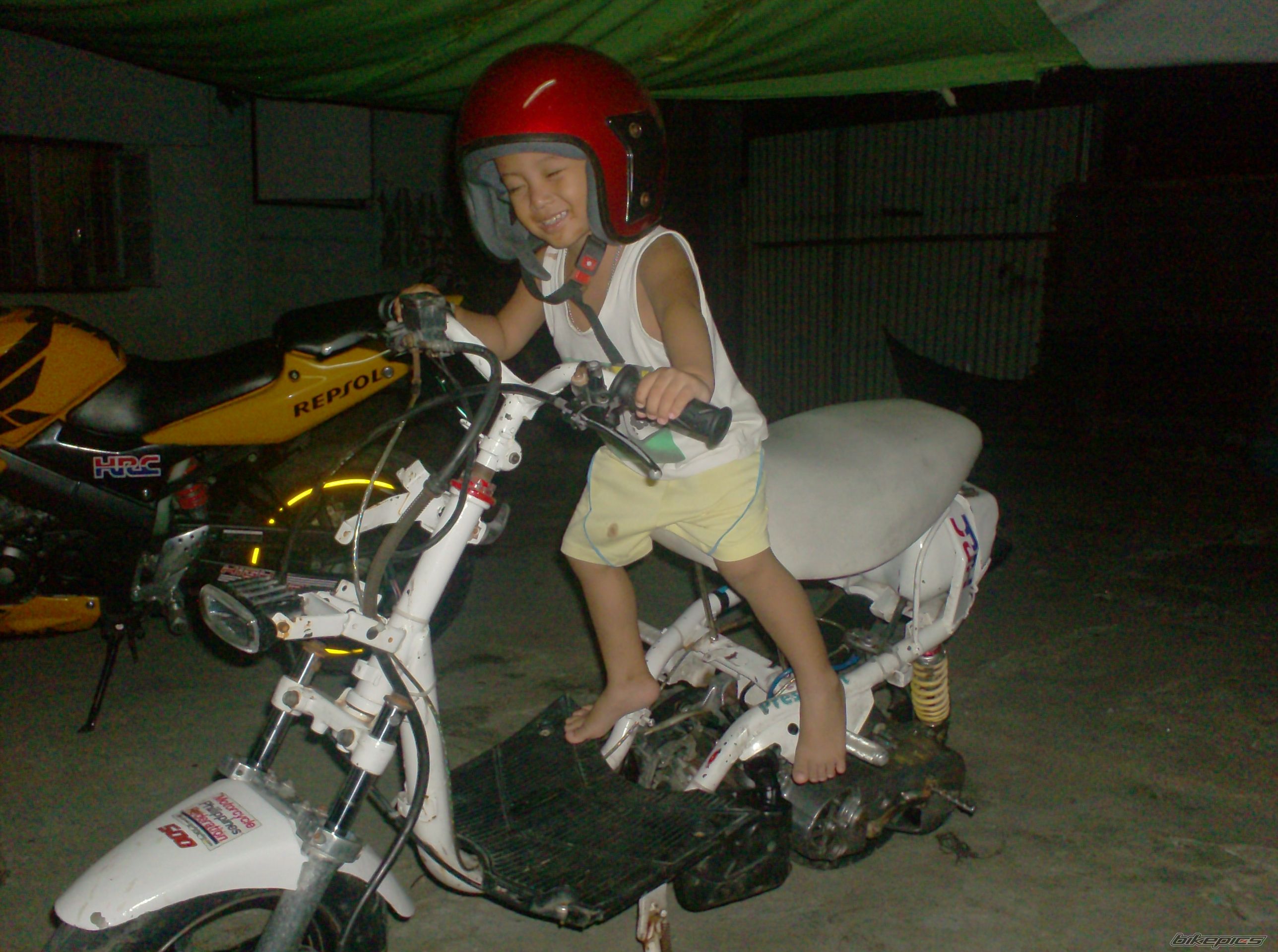 2010 HONDA CBR 150 | Picture 1952717 motorcycle photo