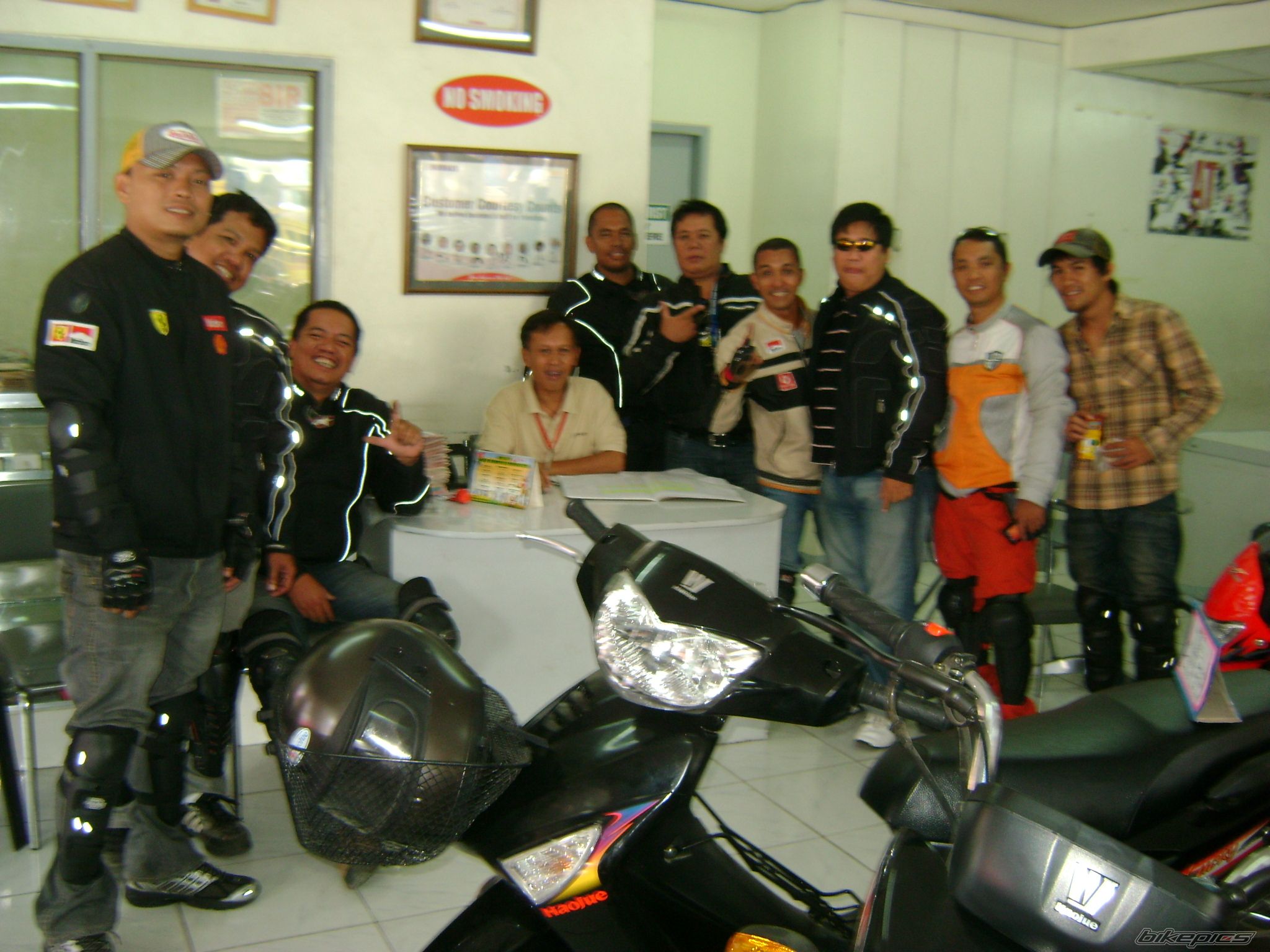 2010 YAMAHA MIO | Picture 1954089 motorcycle photo