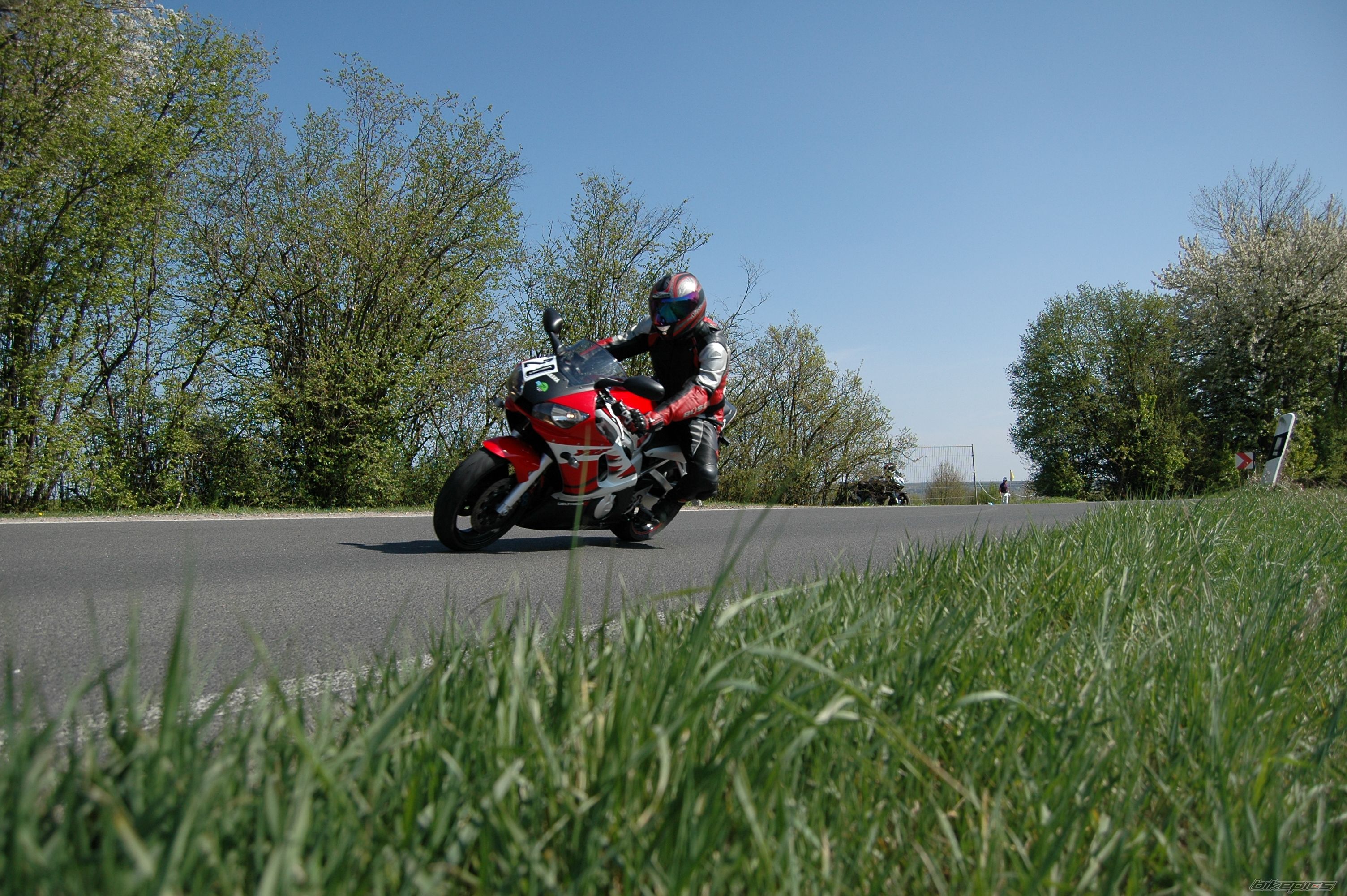 2000 YAMAHA YZF R6 | Picture 1954996 motorcycle photo