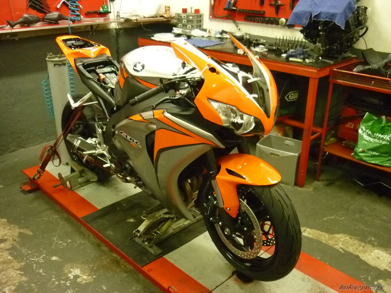2010 HONDA CBR 1000  RR | Picture 1957061 motorcycle photo
