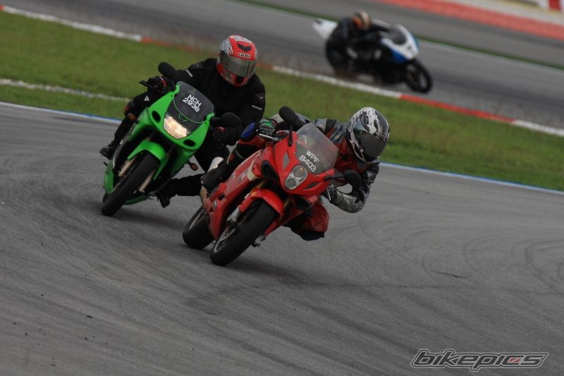 2006 HYOSUNG GT 250 R COMET | Picture 1957442 motorcycle photo