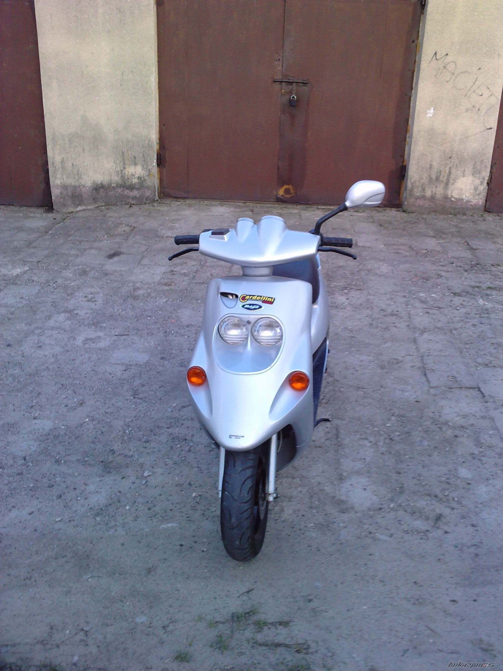 2004 MALAGUTI F 10 50 | Picture 1957505 motorcycle photo