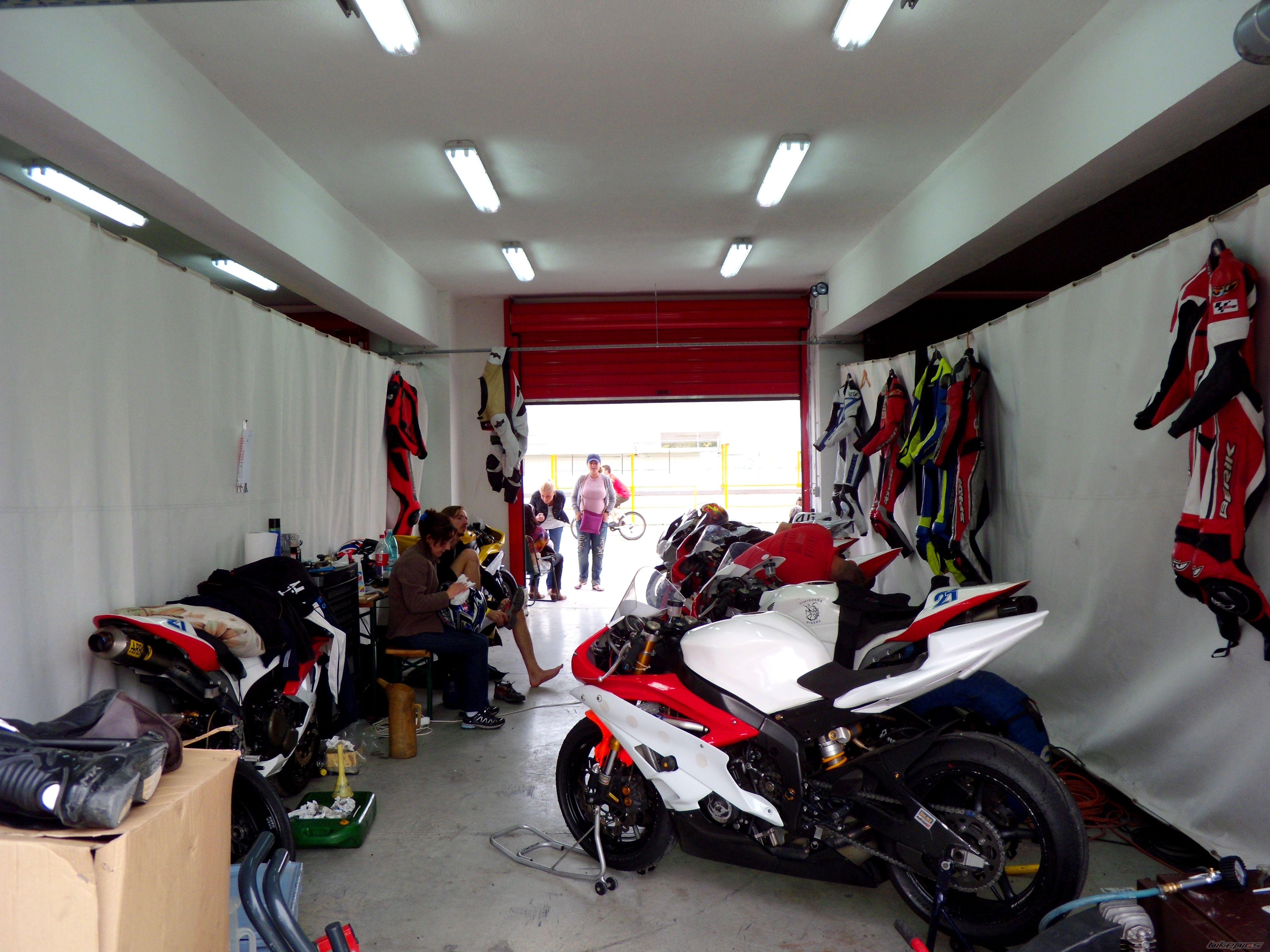 2005 SUZUKI GSX R 1000 | Picture 1957508 motorcycle photo