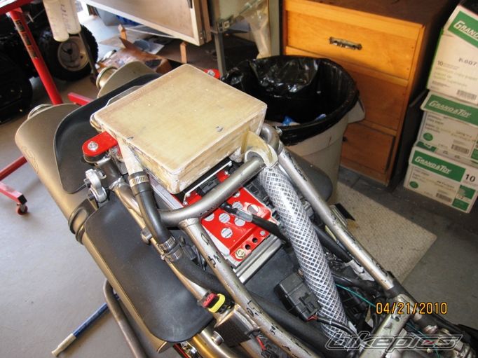 2001 DUCATI 748 | Picture 1958130 motorcycle photo