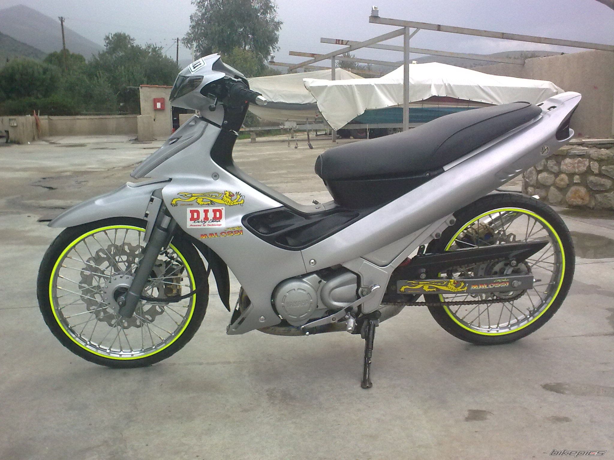 2010 YAMAHA Z 125 | Picture 1961935 motorcycle photo
