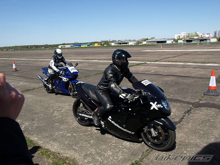 1996 HONDA CBR 1100 BLACKBIRD | Picture 1962614 motorcycle photo