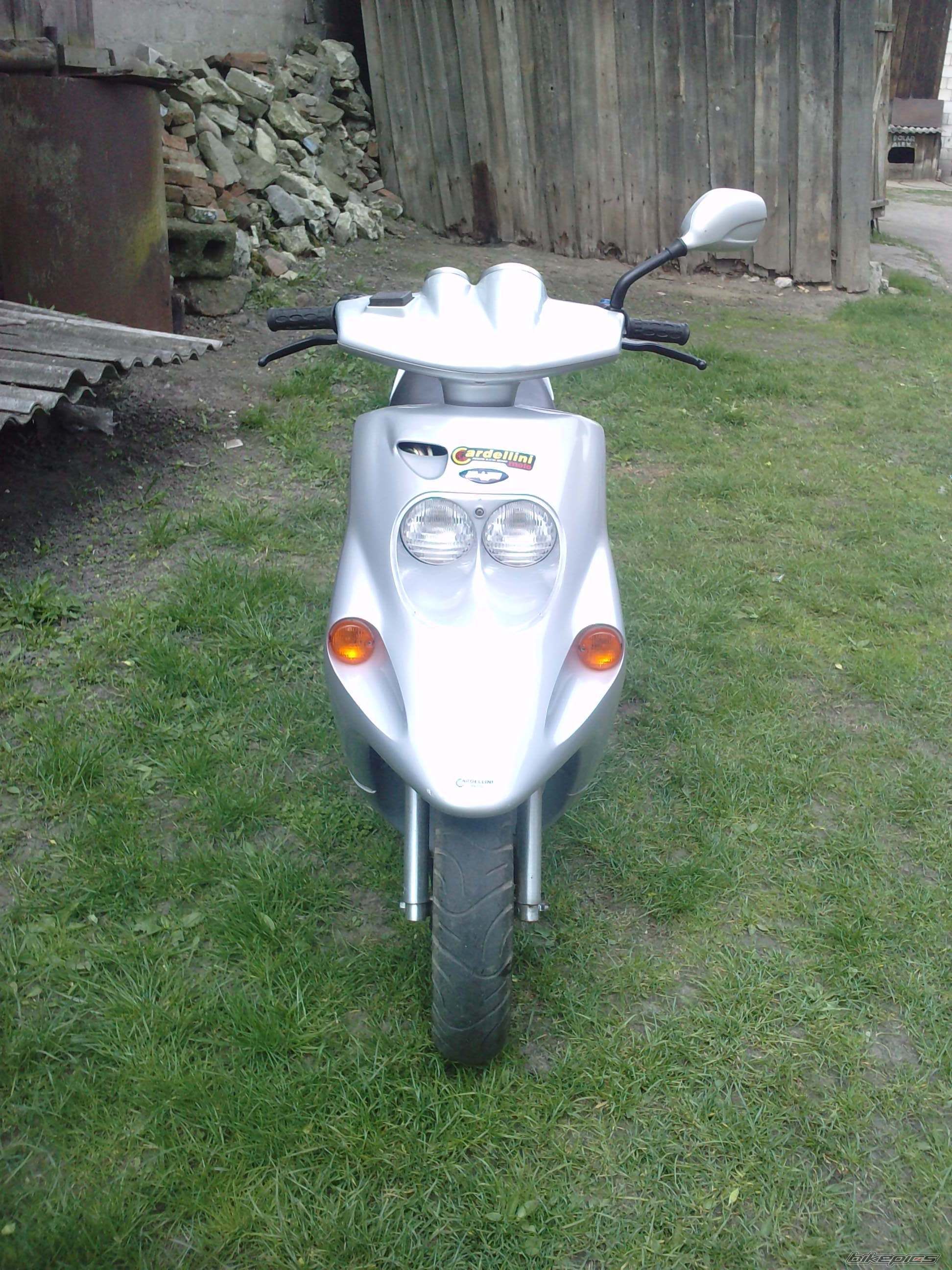 2004 MALAGUTI F 10 50 | Picture 1962680 motorcycle photo