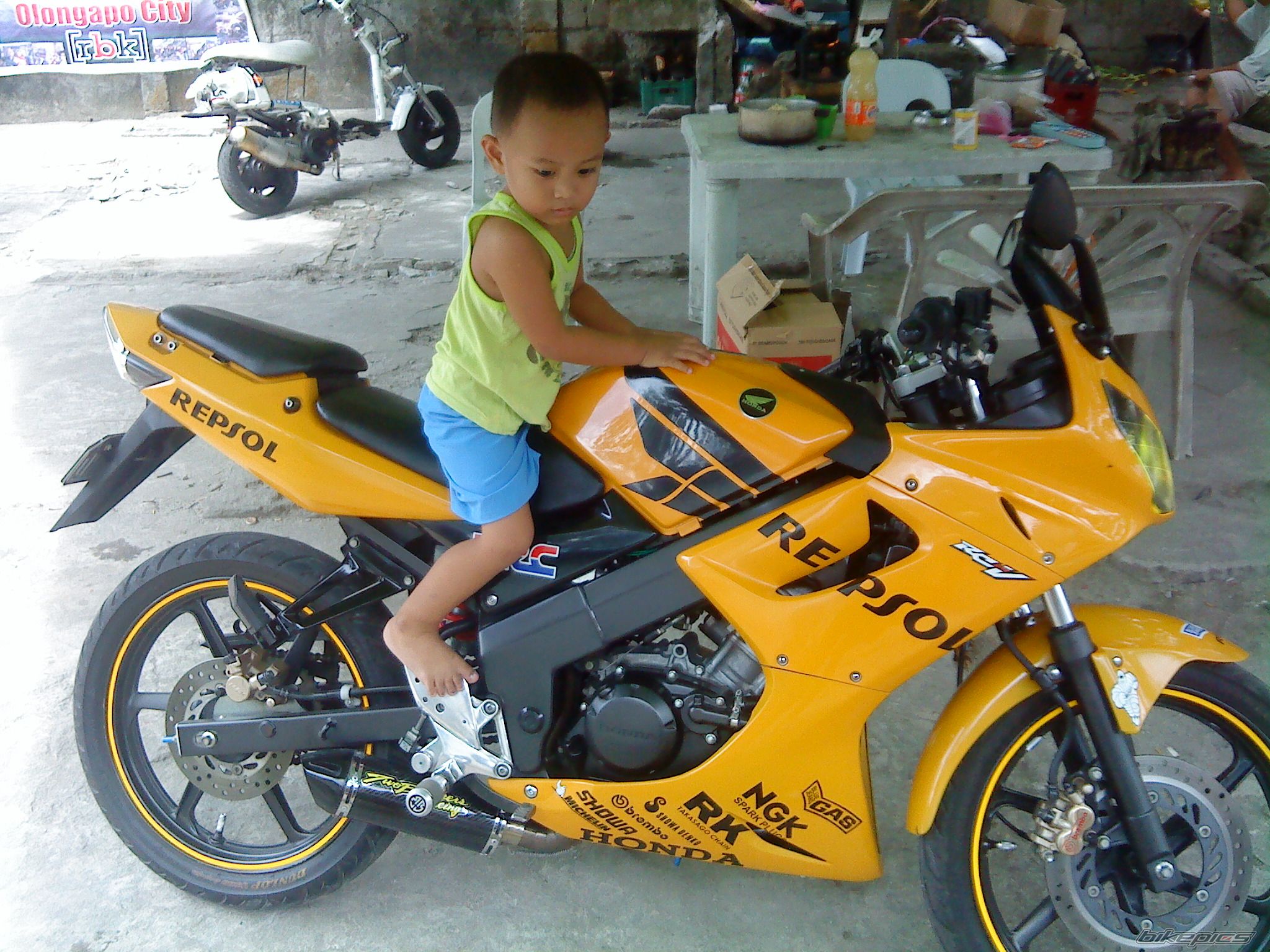 2010 HONDA CBR 150 | Picture 1963944 motorcycle photo