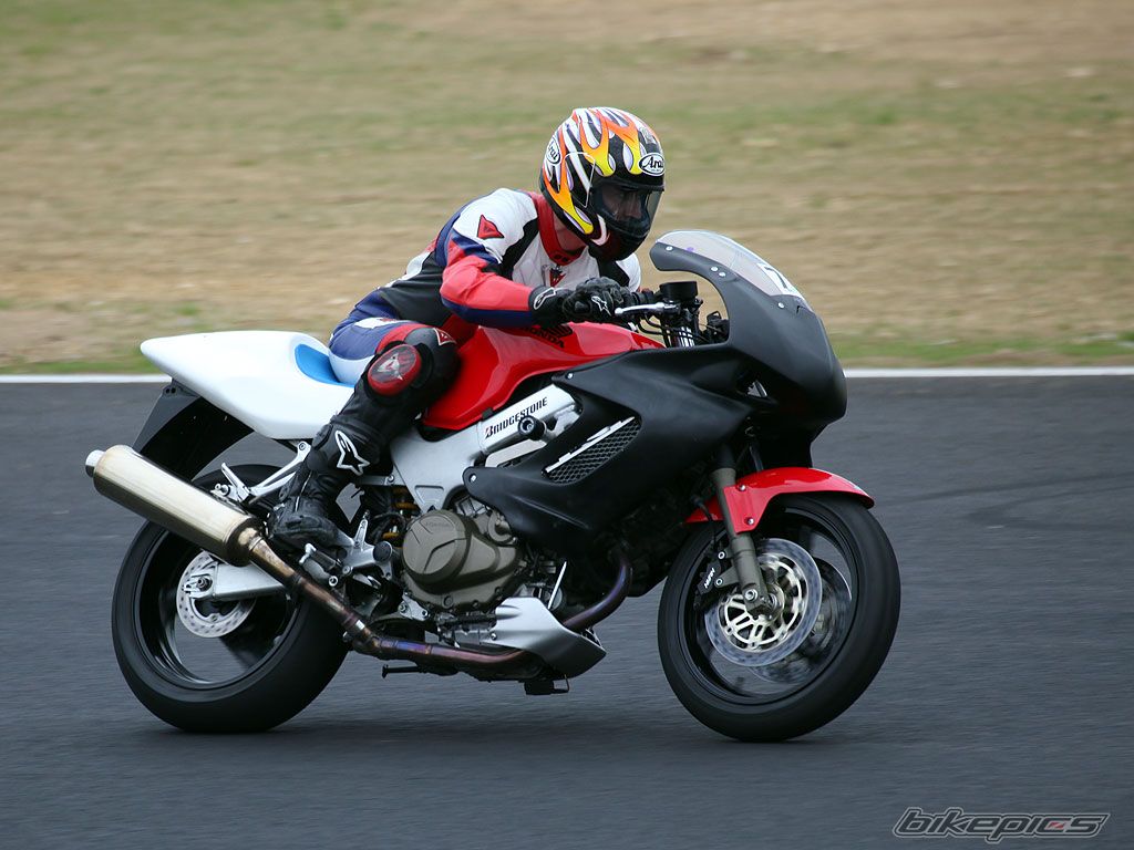 2006 HONDA VTR 1000 | Picture 1964975 motorcycle photo