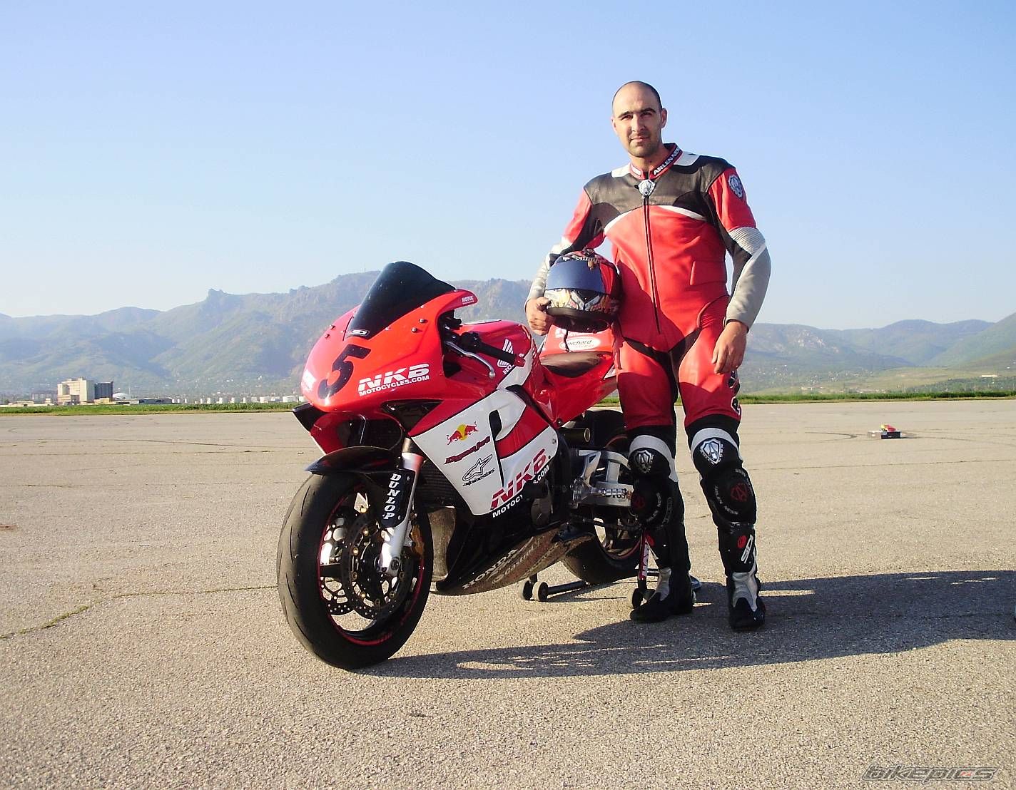 2004 HONDA CBR 600 RR | Picture 1964994 motorcycle photo