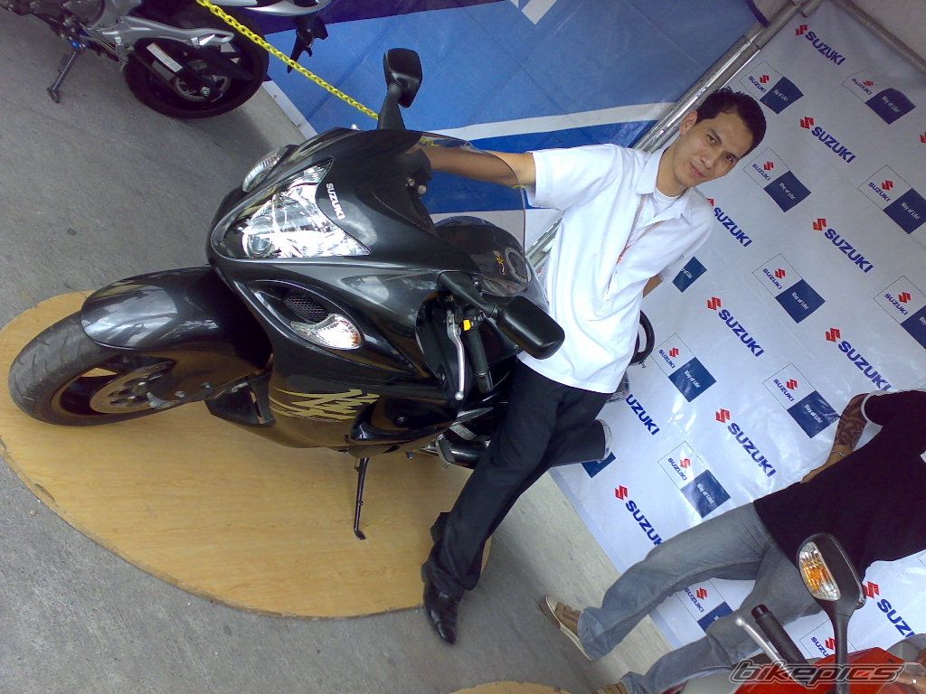2009 SUZUKI HAYABUSA | Picture 1967713 motorcycle photo