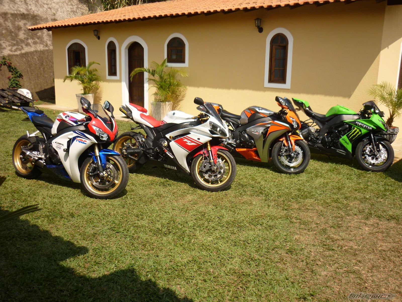 2009 KAWASAKI ZX 10R | Picture 1968440 motorcycle photo