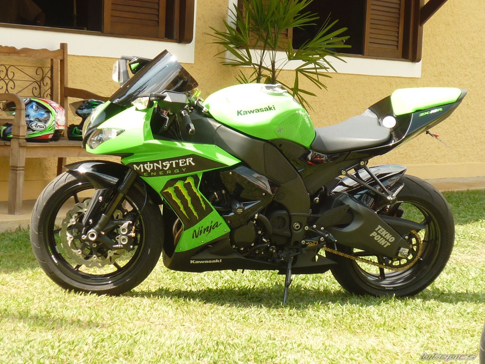 2009 KAWASAKI ZX 10R | Picture 1968444 motorcycle photo