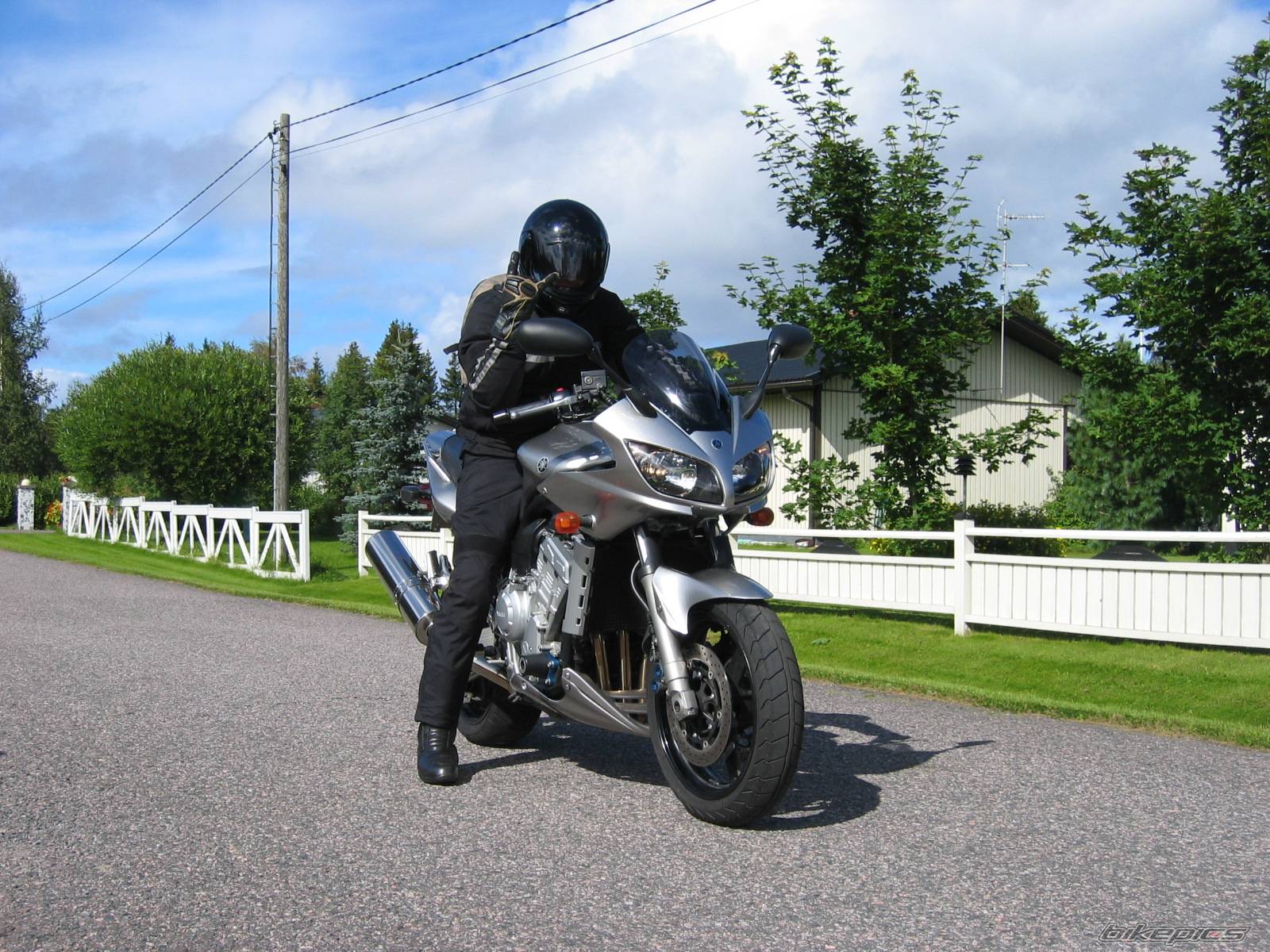 2003 YAMAHA FZS 1000 FAZER | Picture 196894 motorcycle photo
