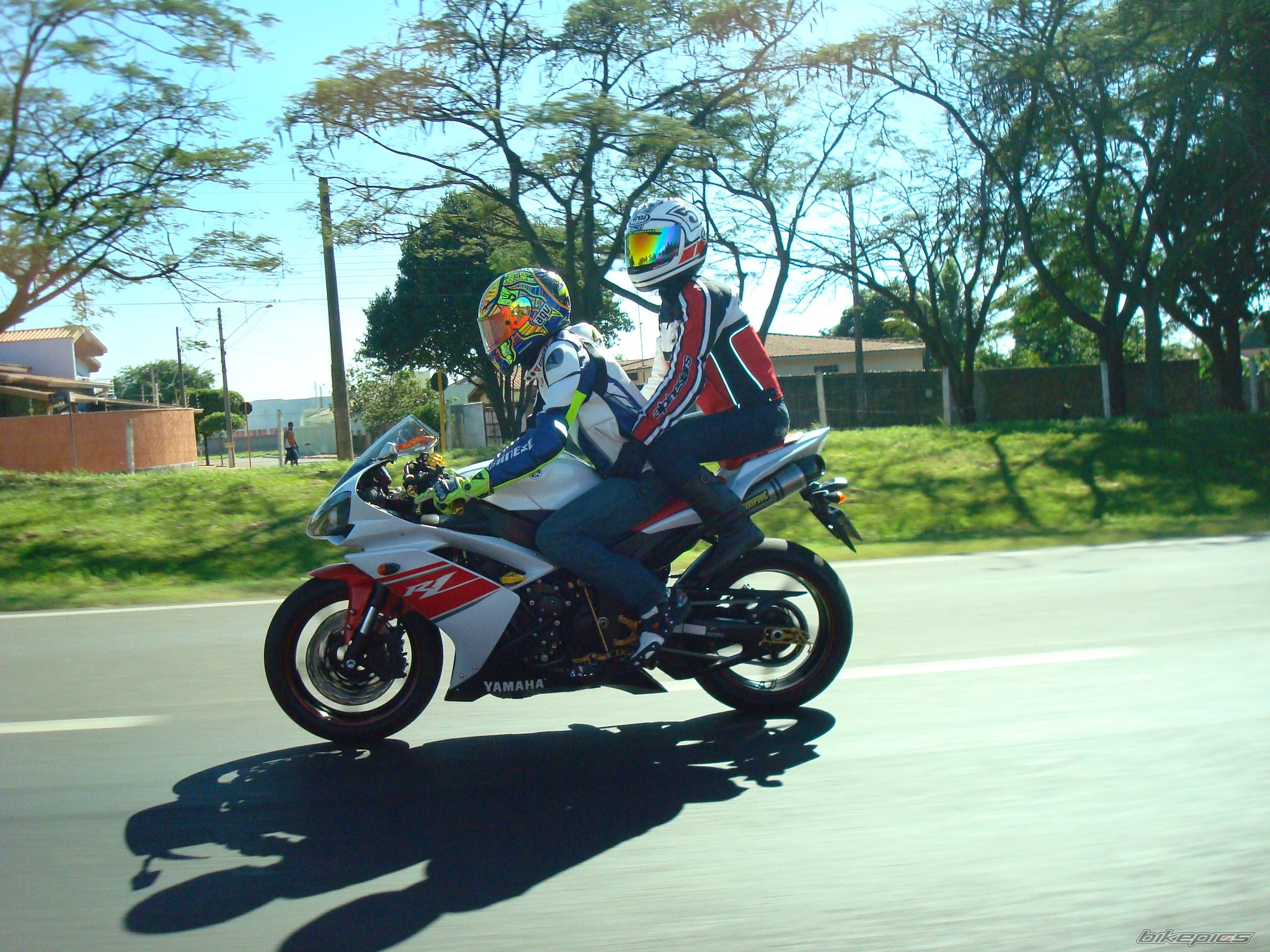 2008 YAMAHA YZF R1 | Picture 1968948 motorcycle photo