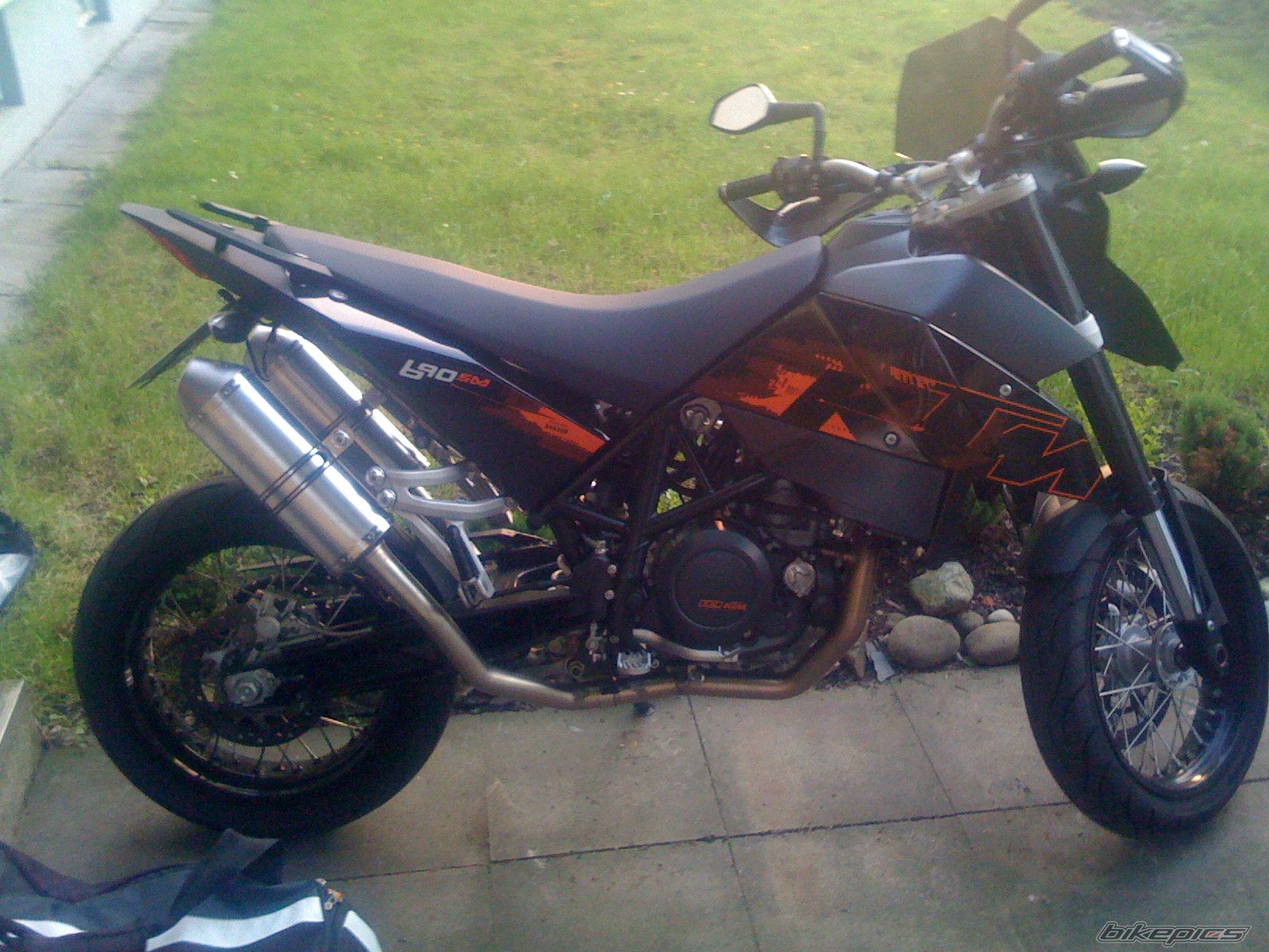 2008 KTM 690 SUPERMOTO | Picture 1969163 motorcycle photo