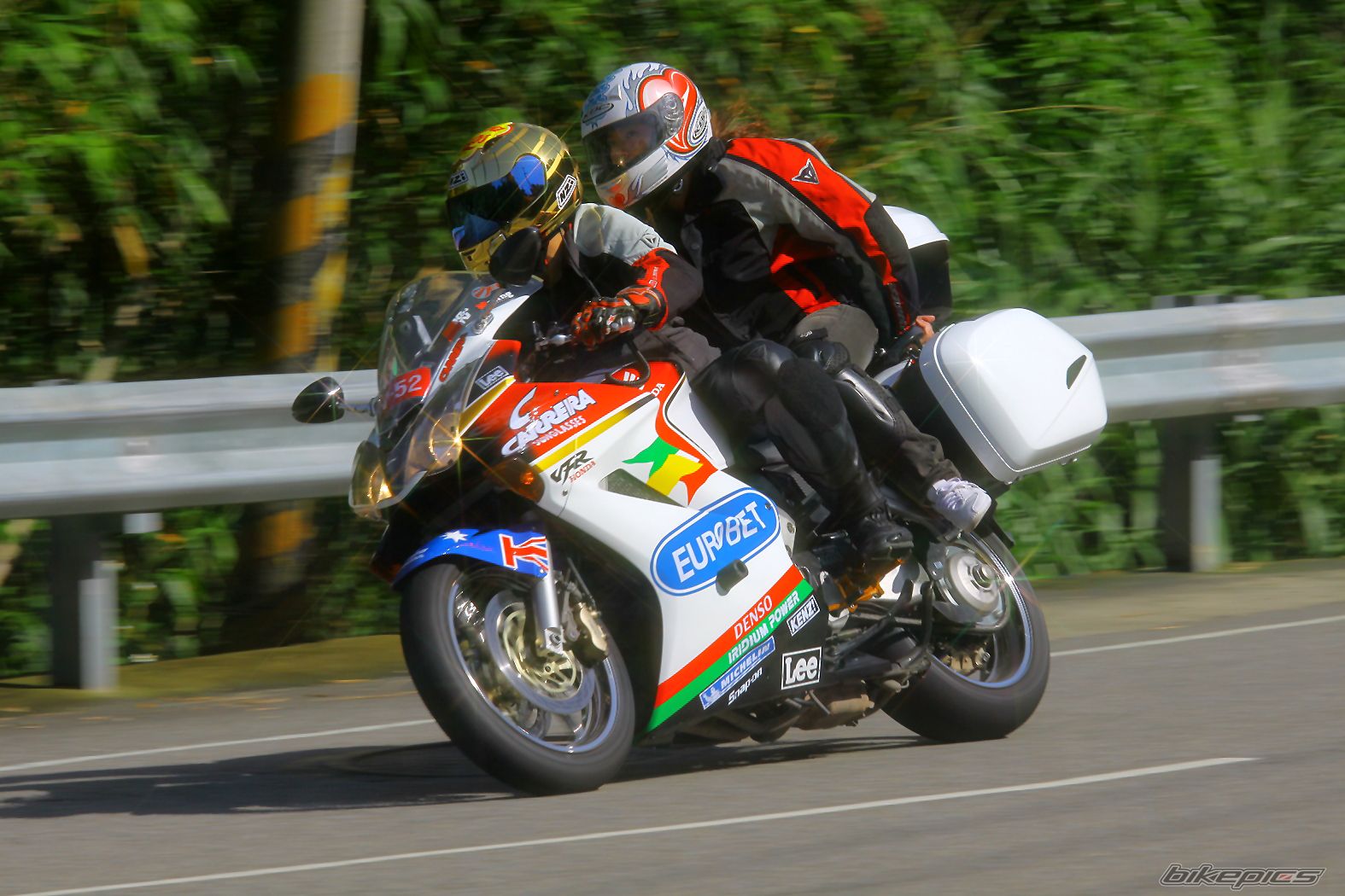 2005 HONDA VFR 800 | Picture 1969973 motorcycle photo