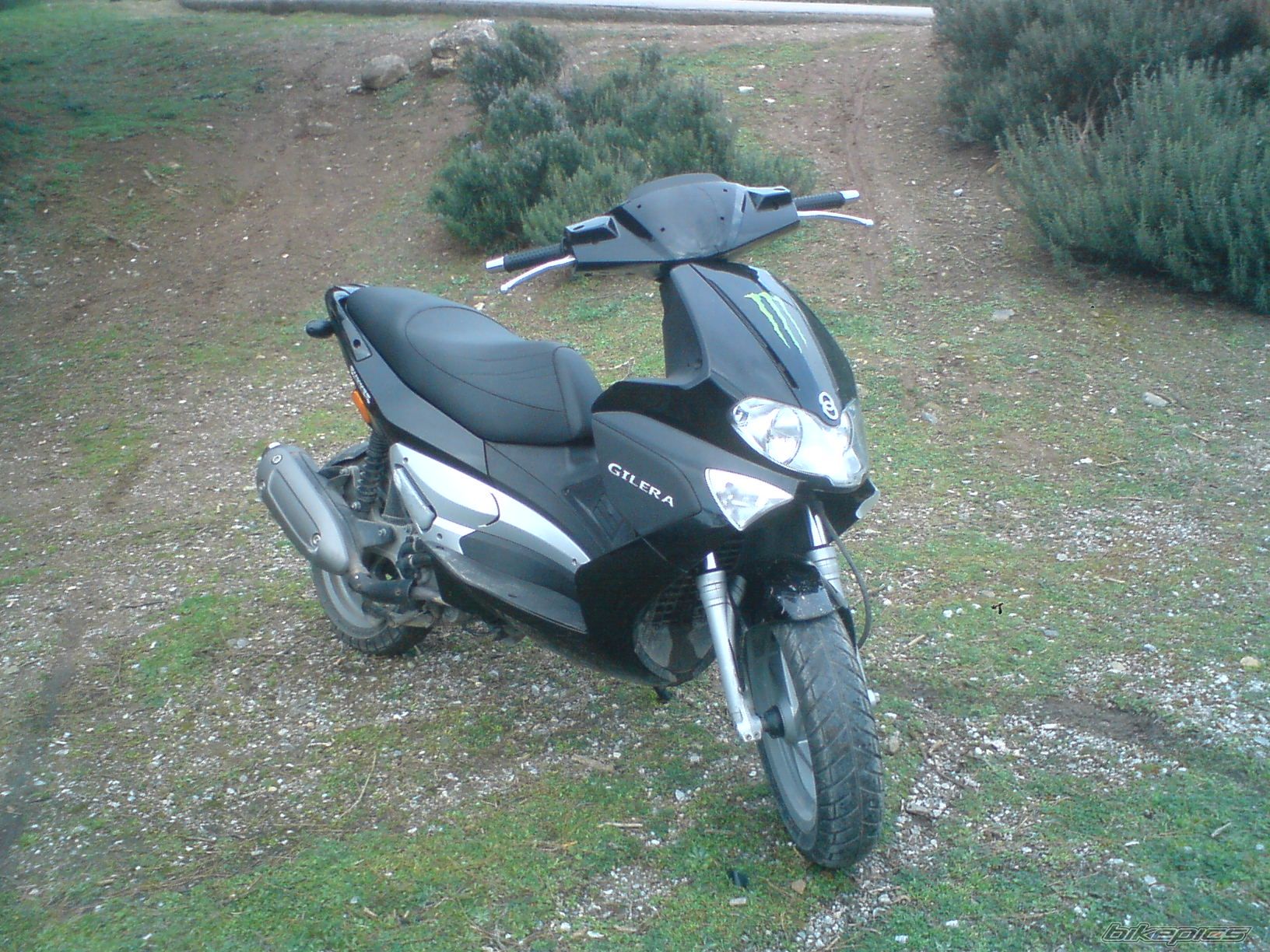 2010 GILERA RUNNER 200 VXR | Picture 1970704 motorcycle photo