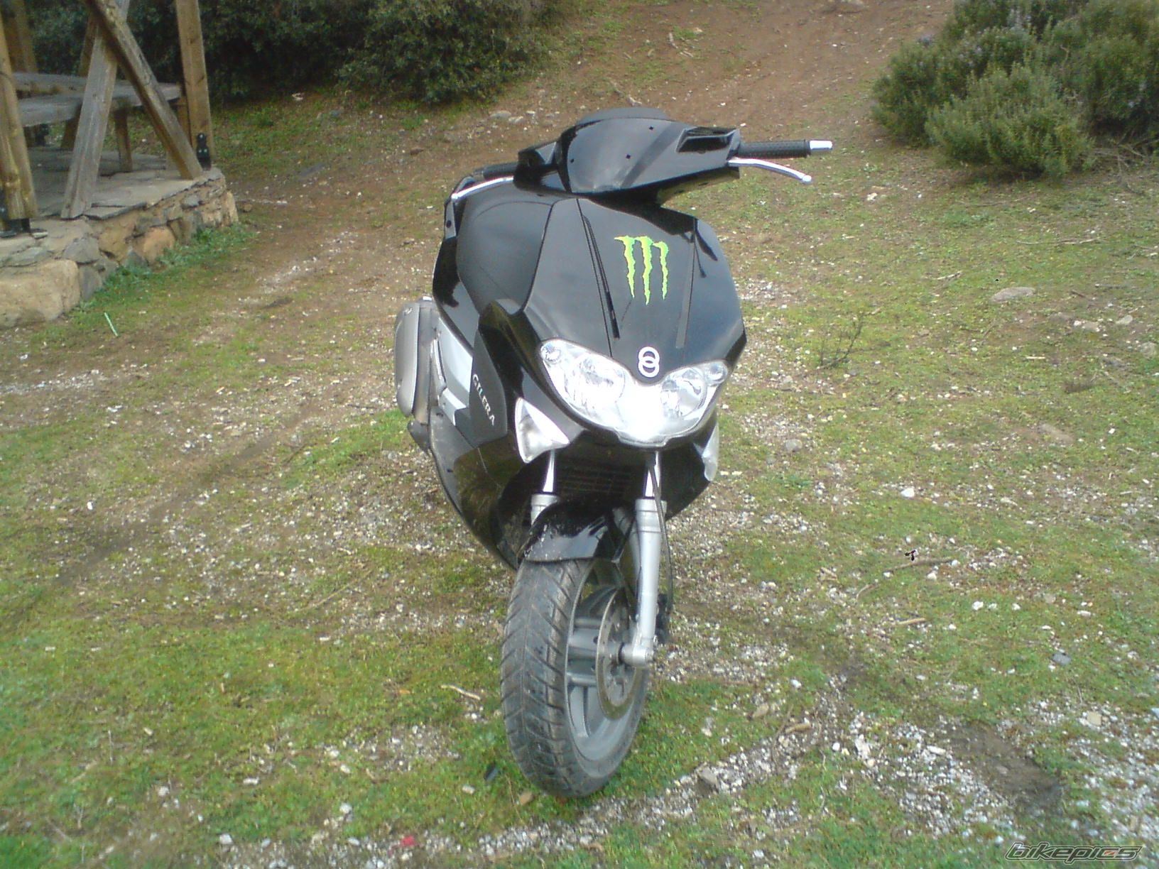 2010 GILERA RUNNER 200 VXR | Picture 1970706 motorcycle photo