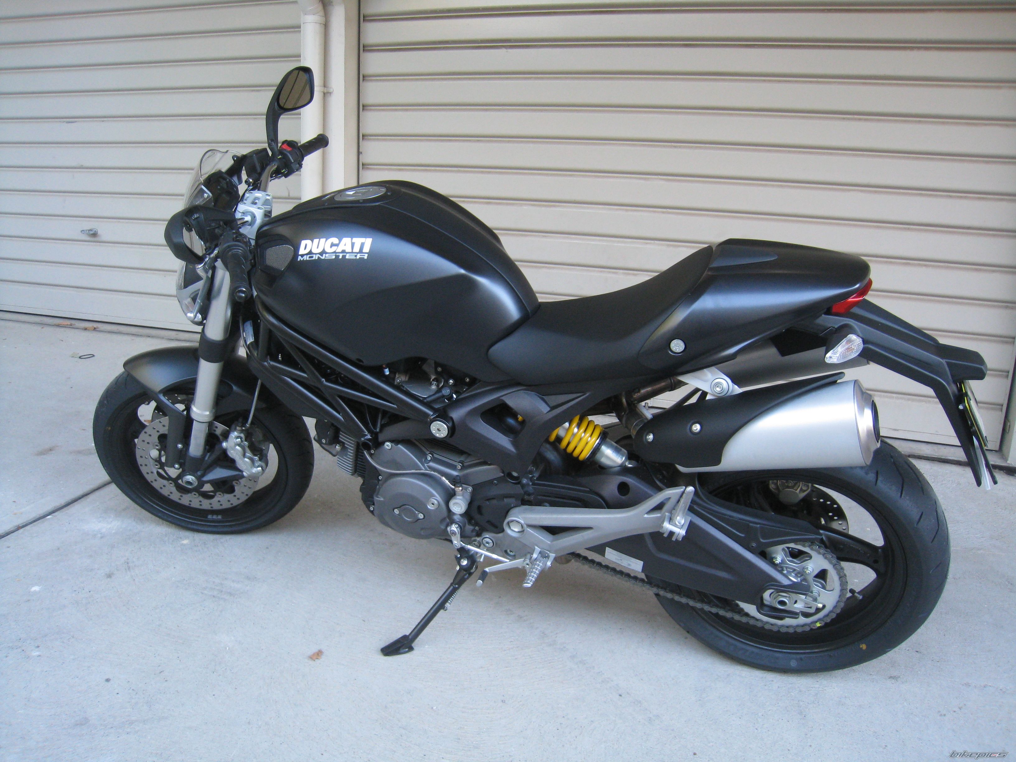 2010 DUCATI MONSTER 696 | Picture 1971196 motorcycle photo