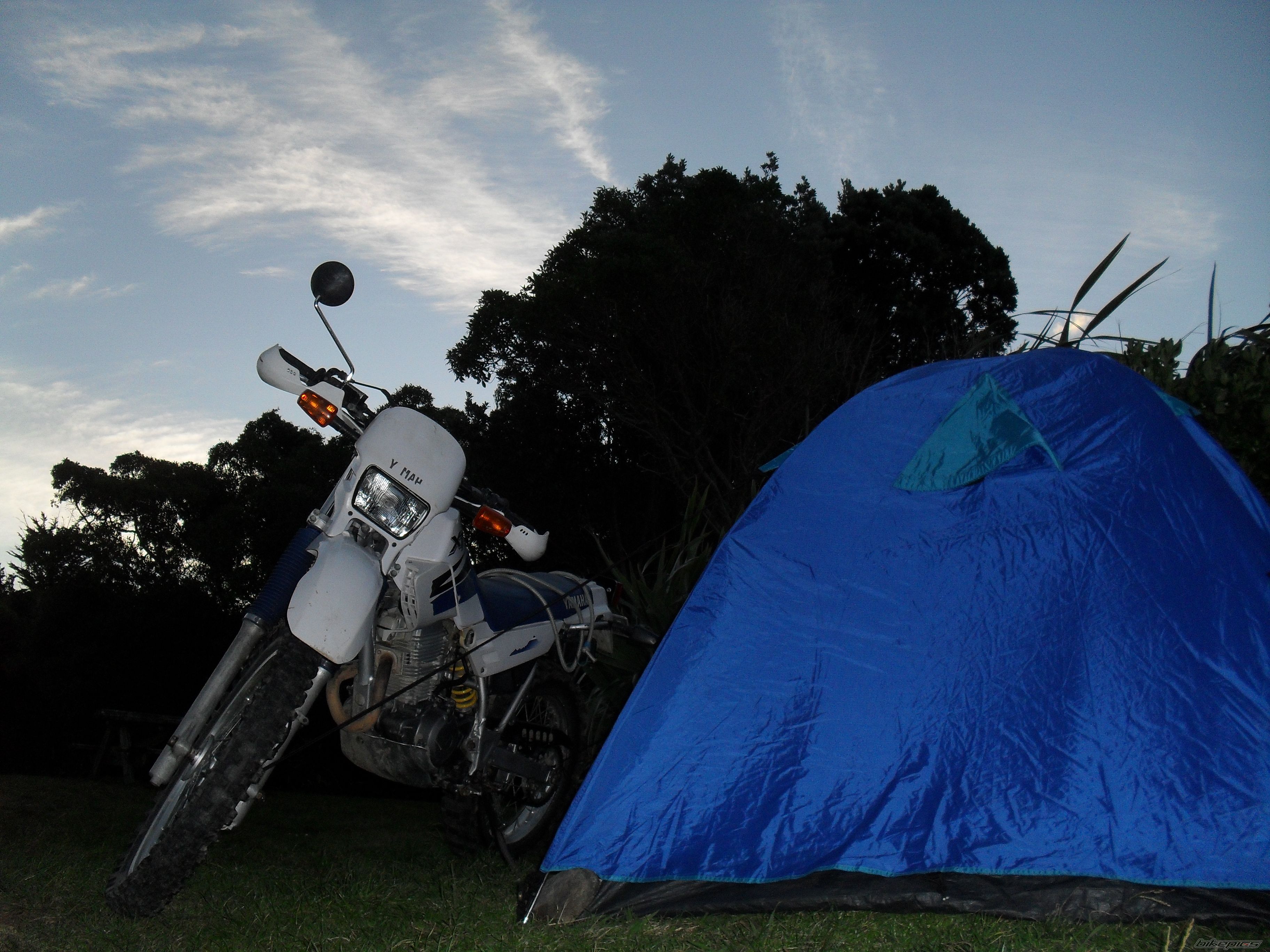 2000 YAMAHA XT 225 | Picture 1971315 motorcycle photo