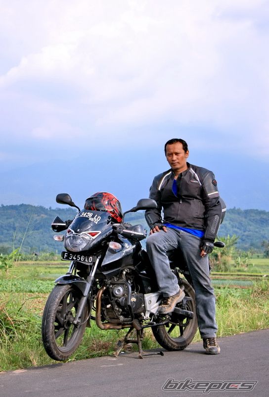 2008 BAJAJ PULSAR 200 | Picture 1971387 motorcycle photo