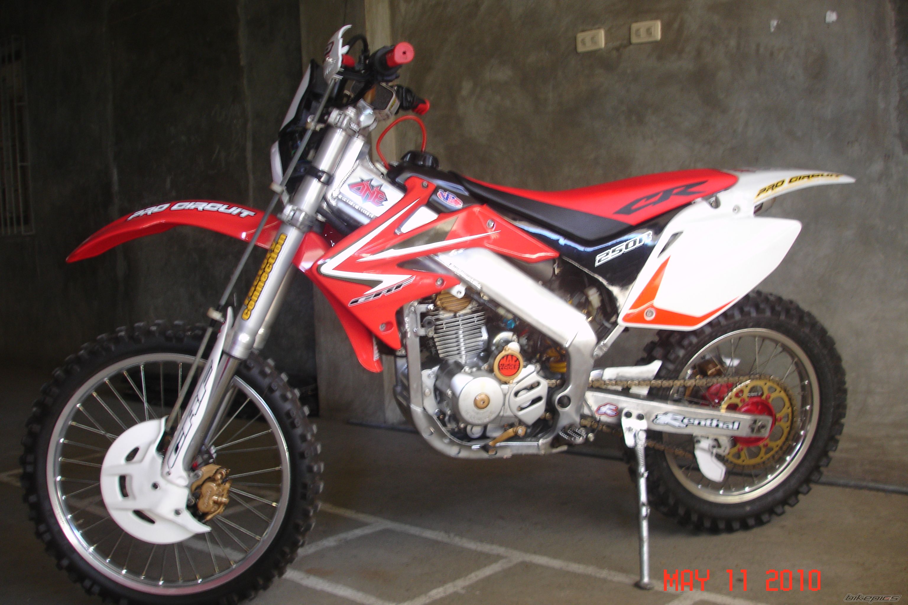 2010 HONDA XR 200 | Picture 1972819 motorcycle photo